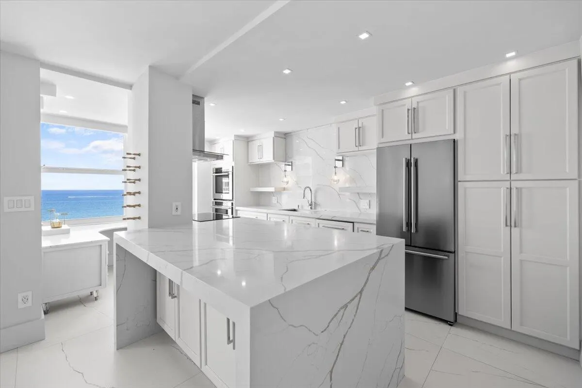 4300 N Ocean Boulevard, #15d