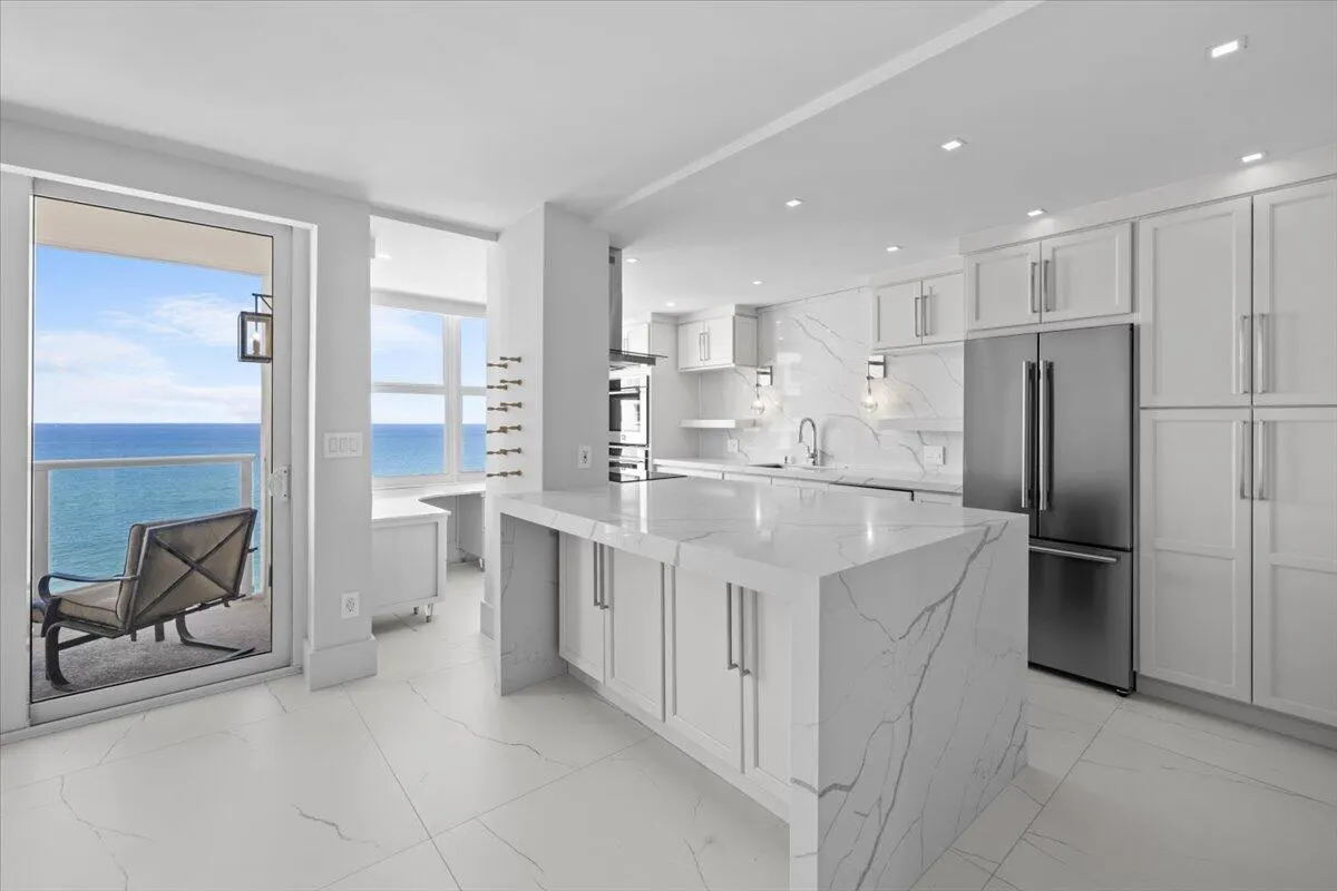 4300 N Ocean Boulevard, #15d