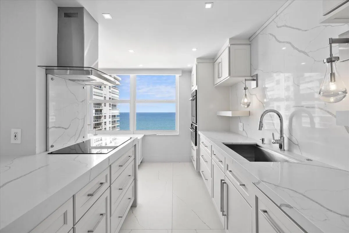 4300 N Ocean Boulevard, #15d