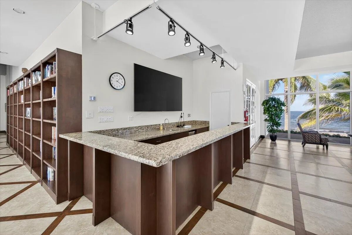 4300 N Ocean Boulevard, #15d