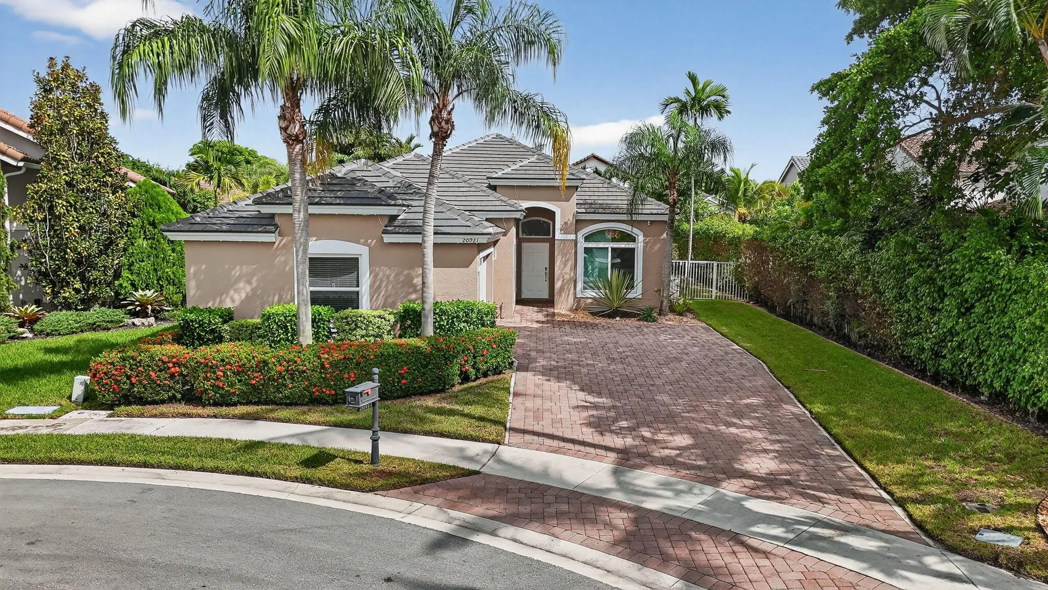 20921 La Plata Court