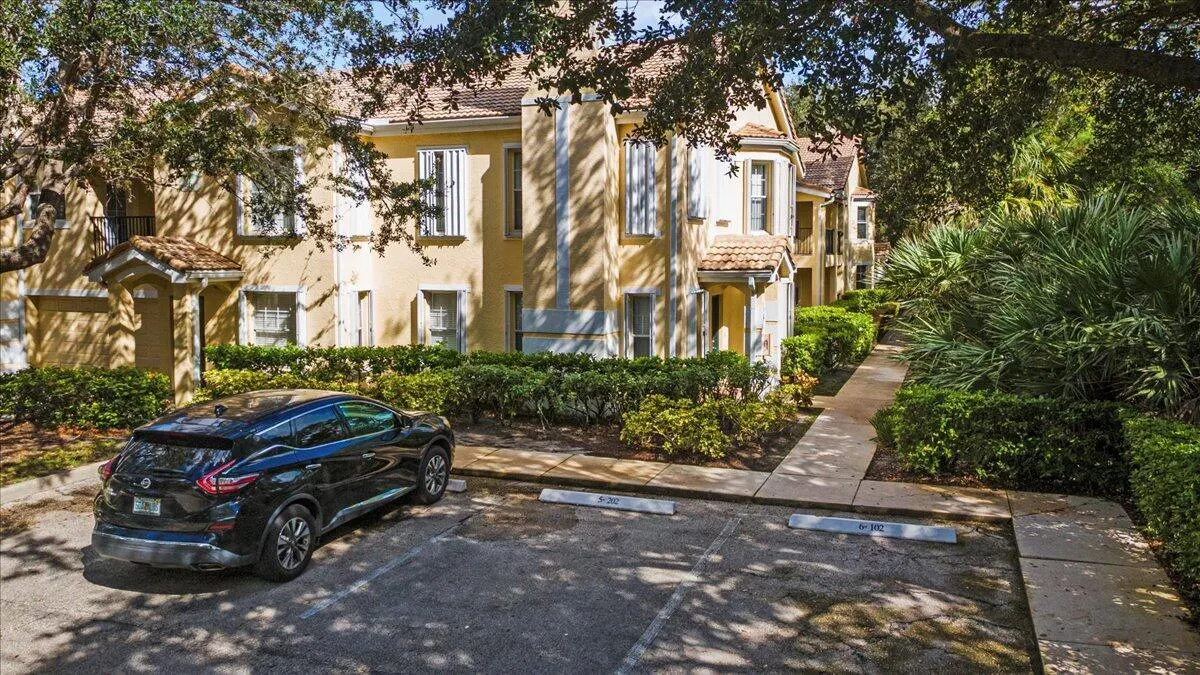 110 SW Peacock Boulevard, #6101