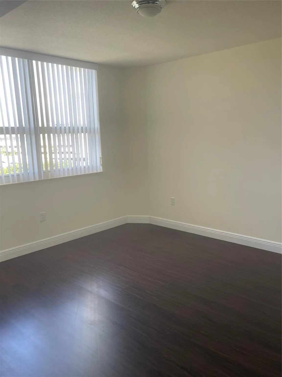 19501 W Country Club Drive, #605