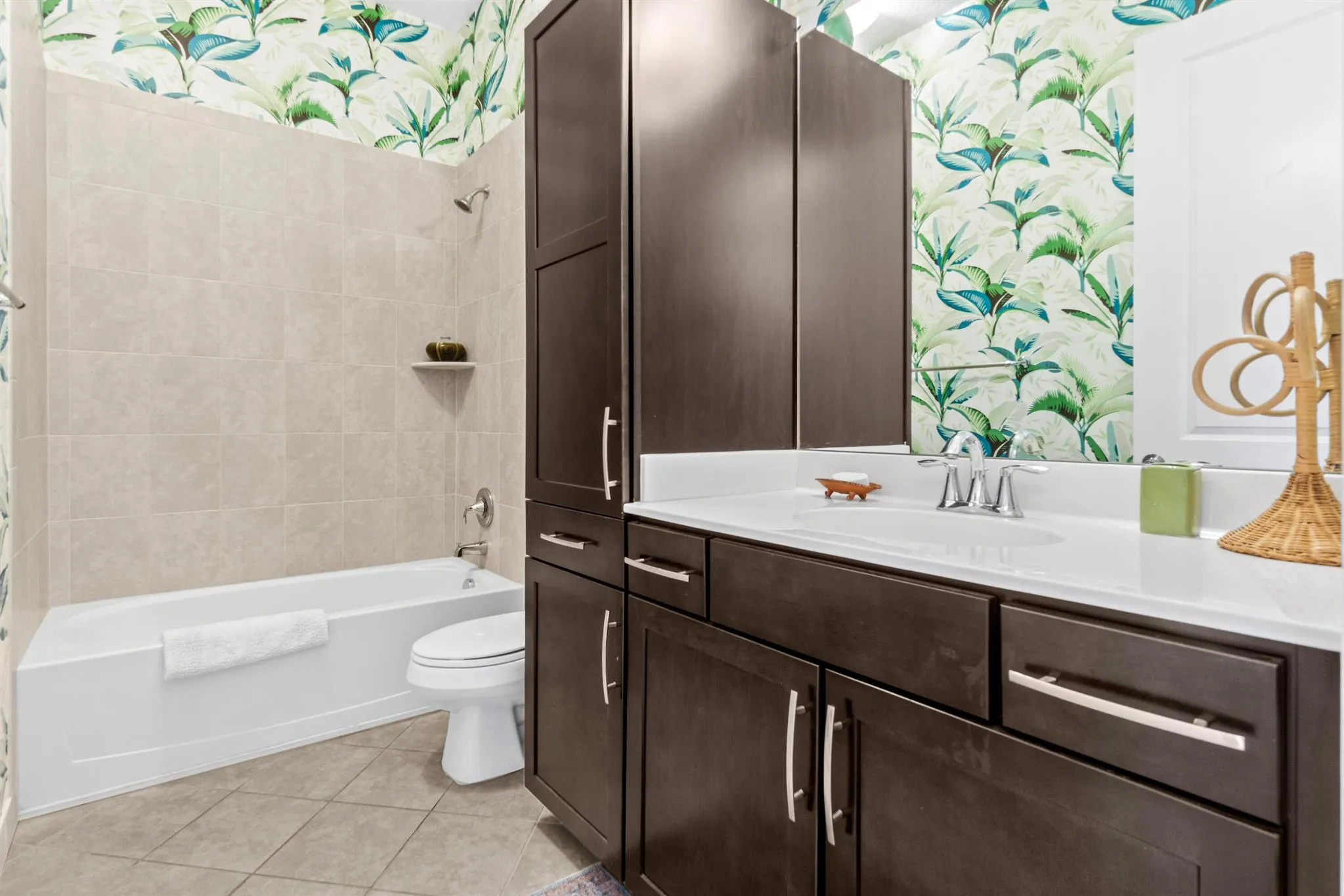 3620 S Dixie Highway, #240