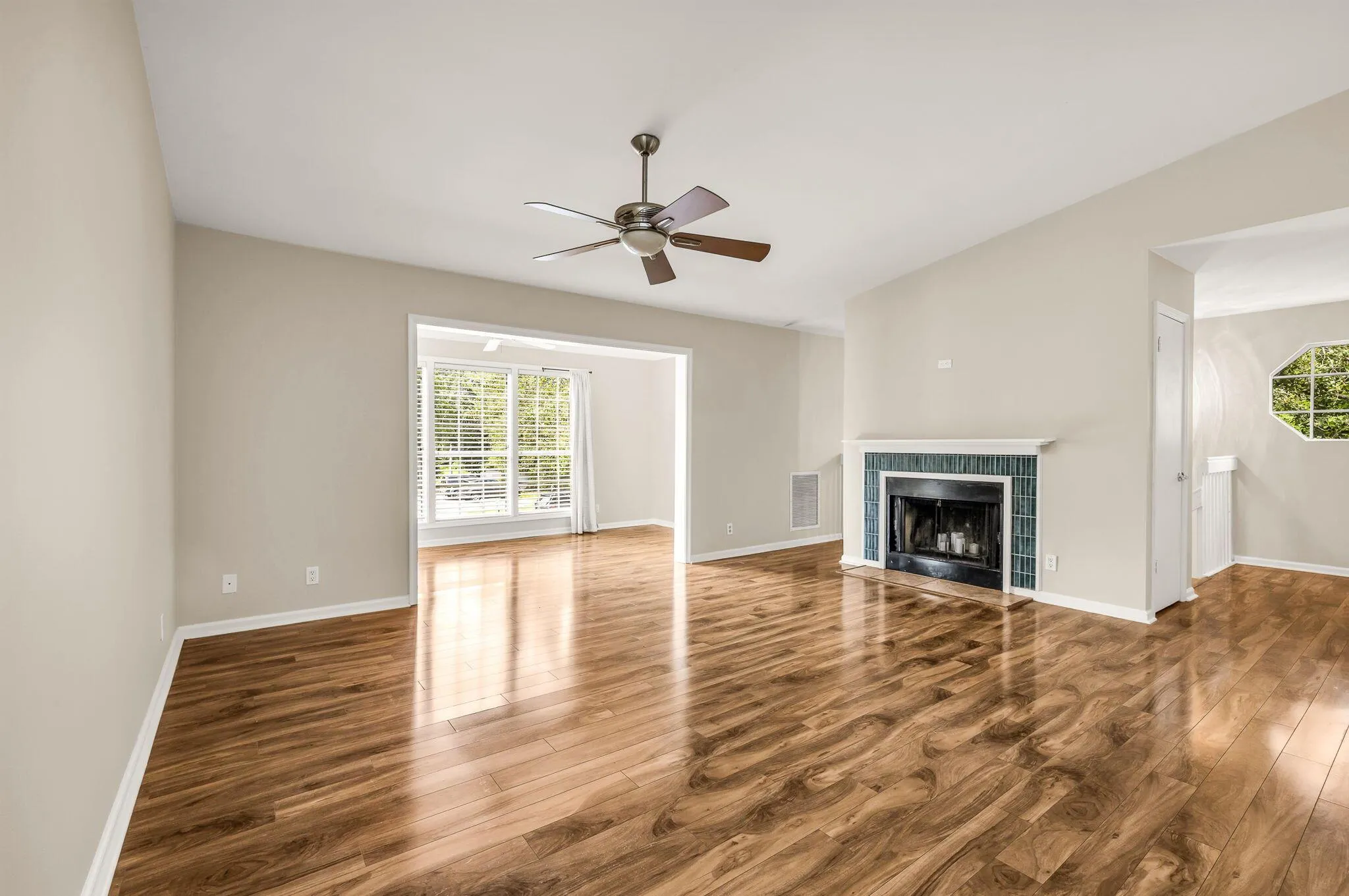 5047 Heatherhill Lane, #4