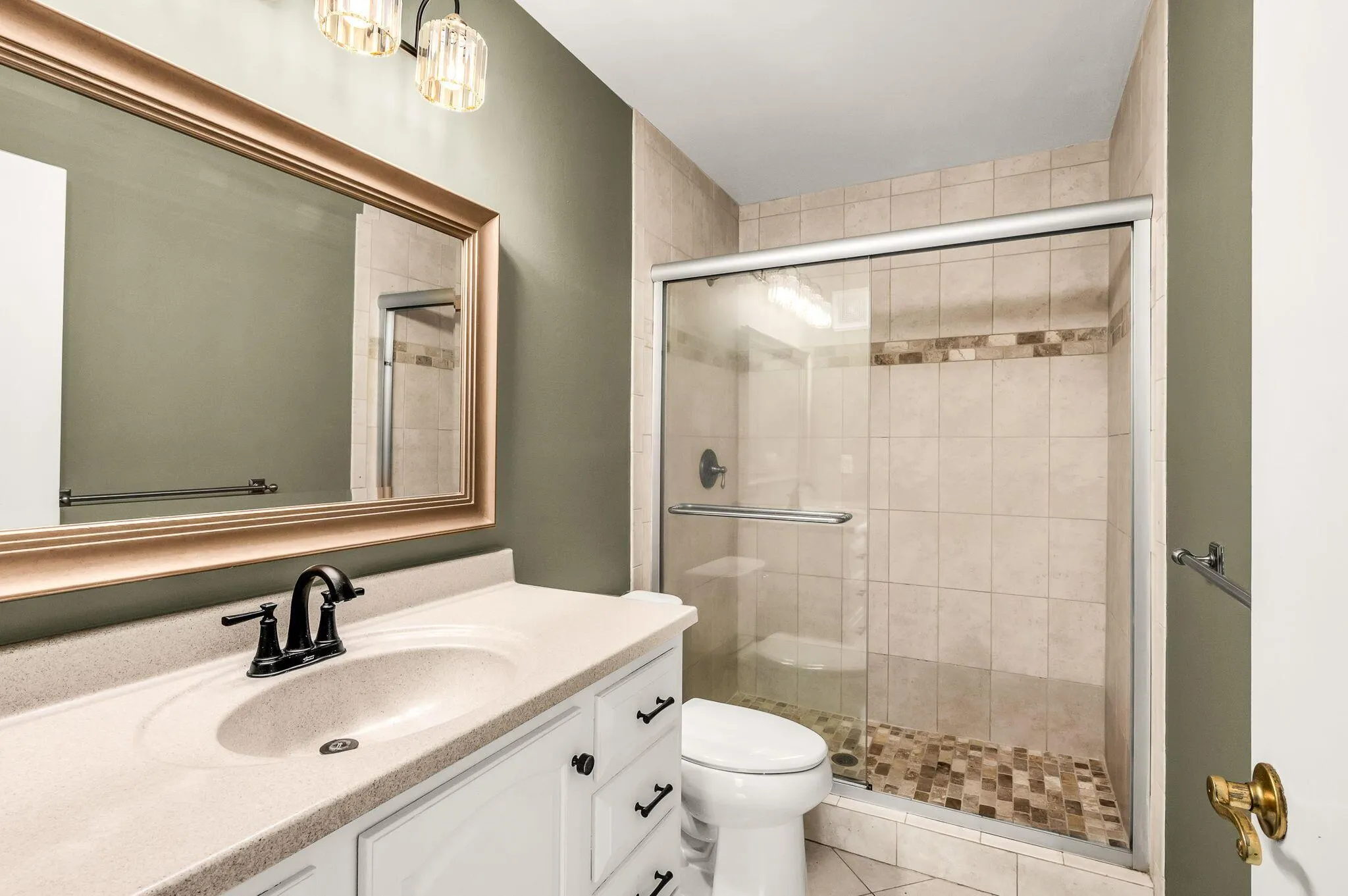 5047 Heatherhill Lane, #4