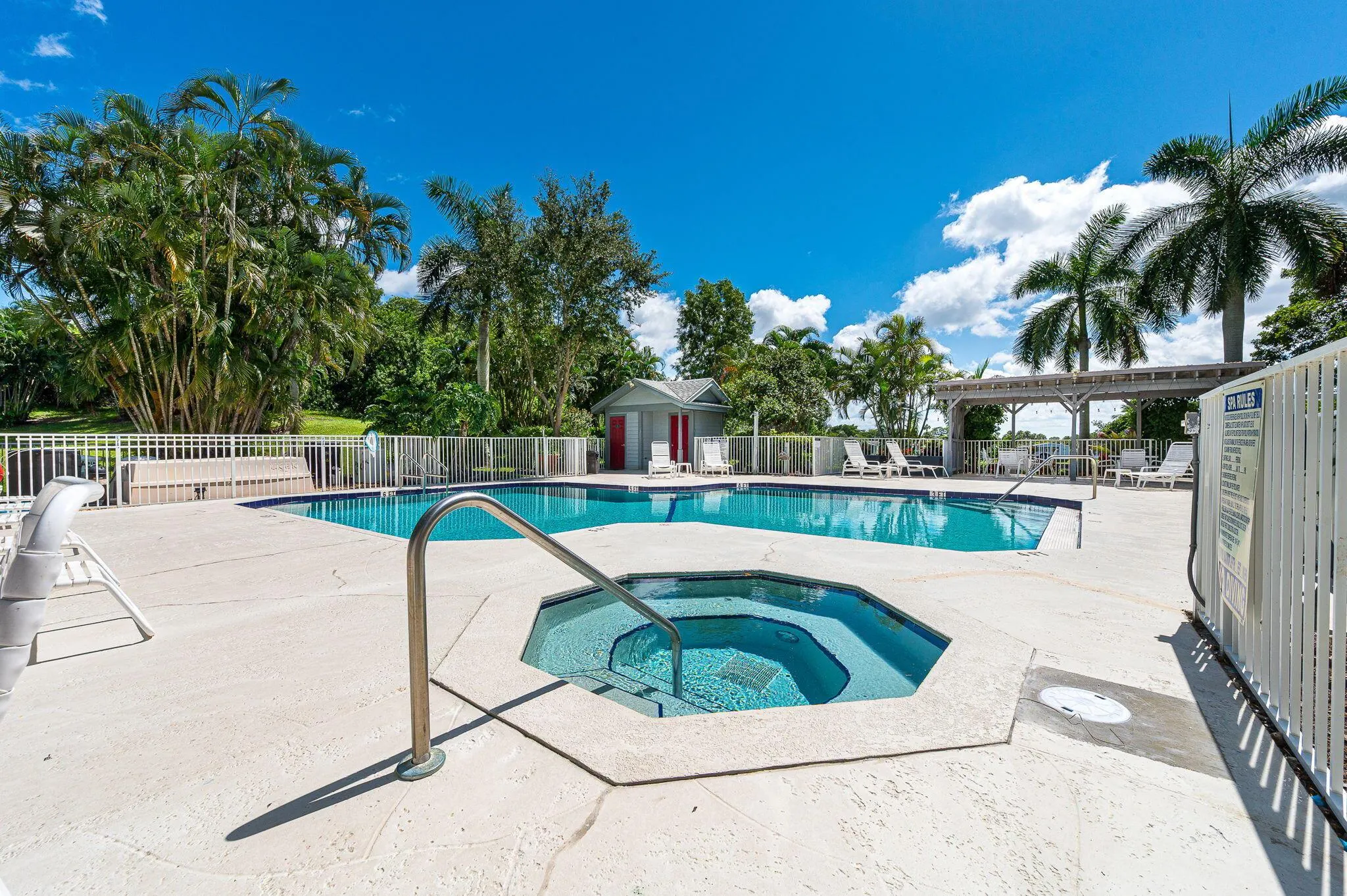 5047 Heatherhill Lane, #4