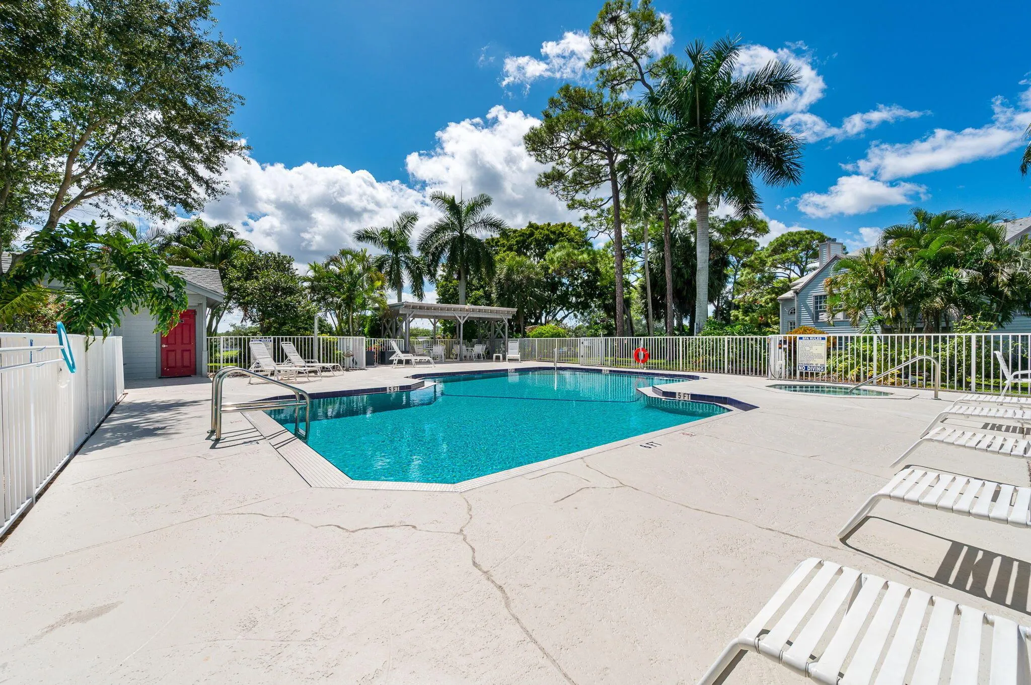 5047 Heatherhill Lane, #4