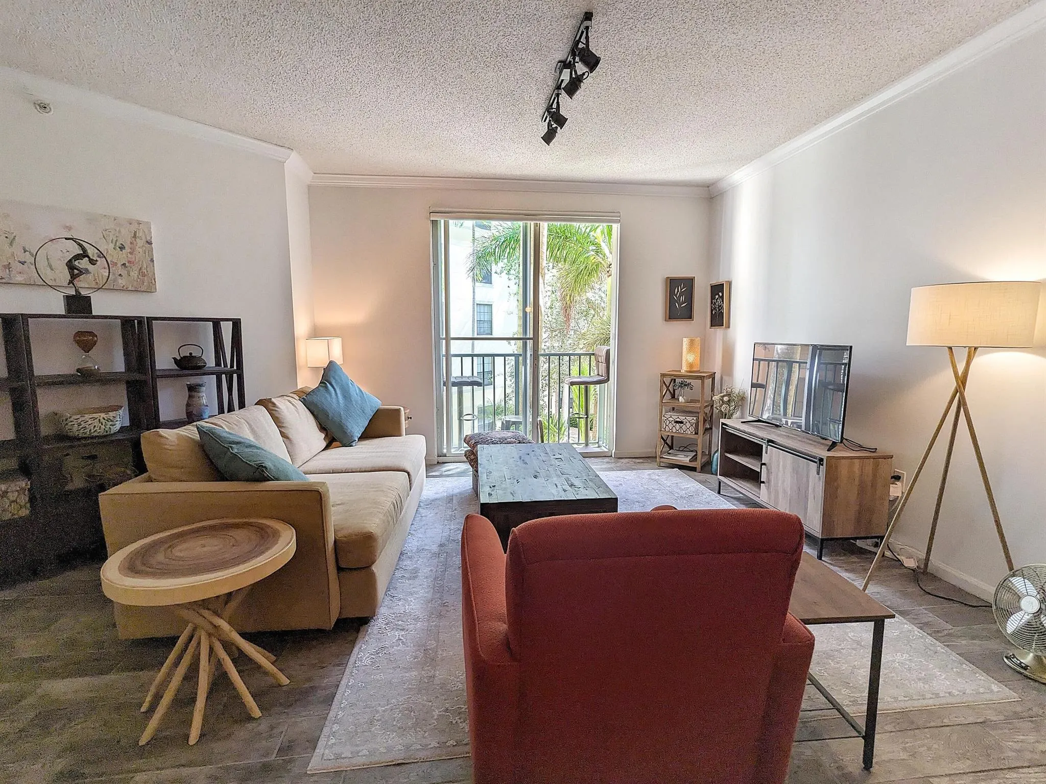 630 S Sapodilla Avenue, #308