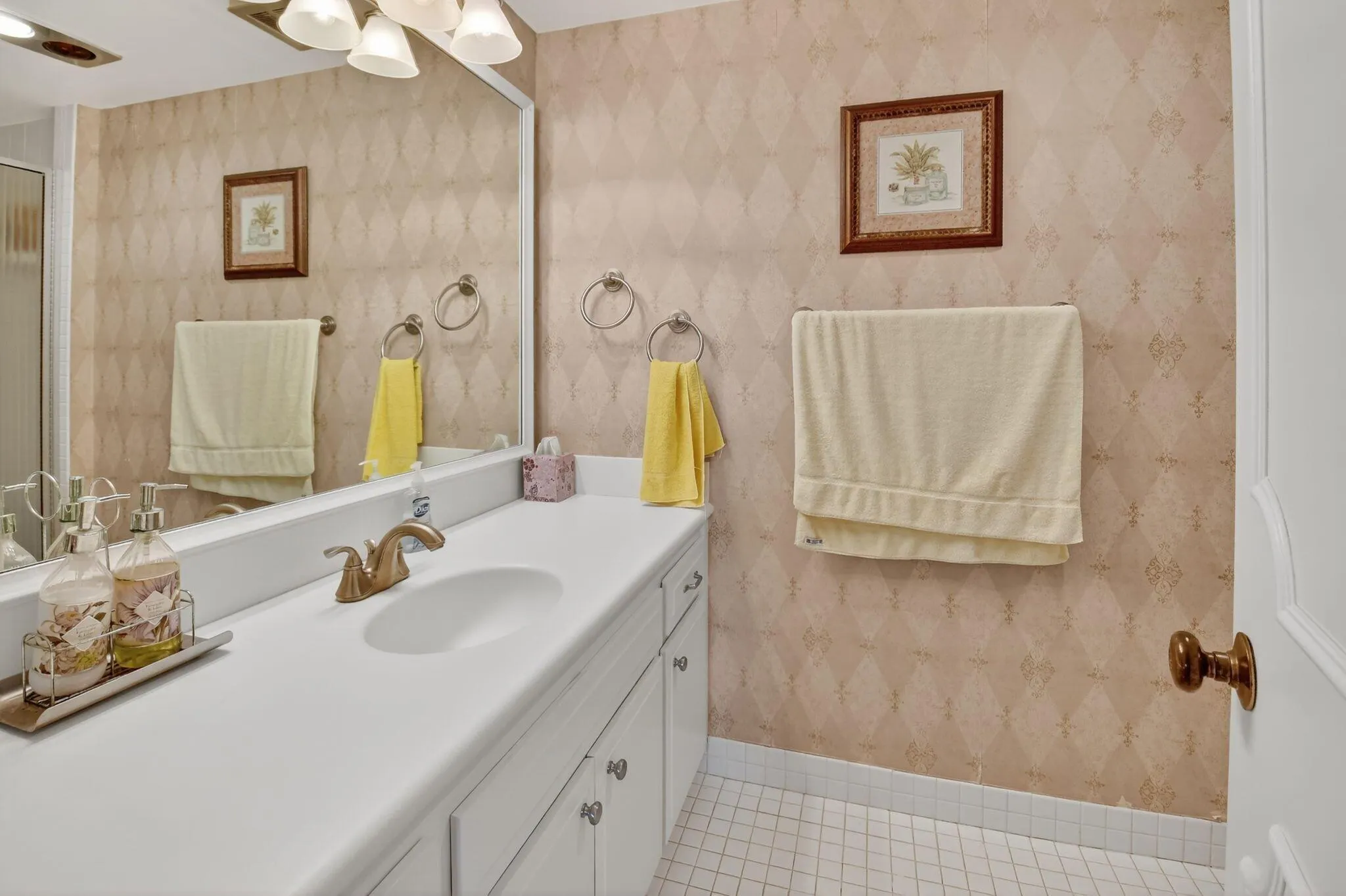 555 SE 6th Avenue, #2-E