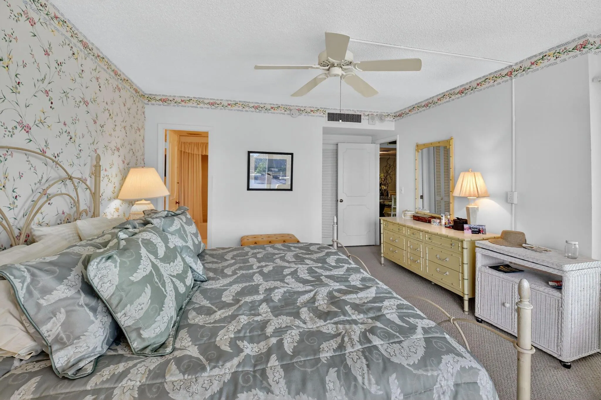 555 SE 6th Avenue, #2-E