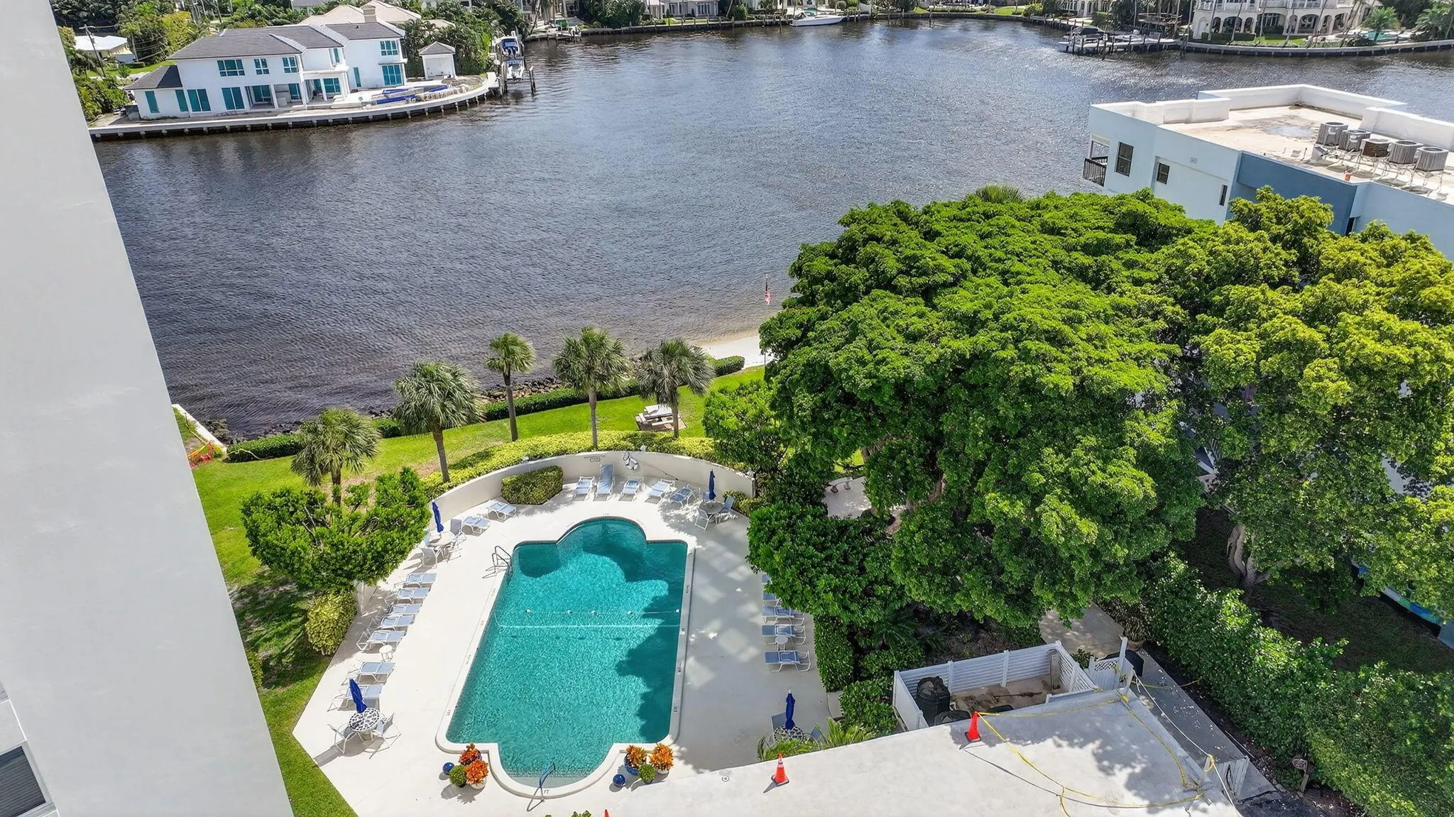 555 SE 6th Avenue, #2-E