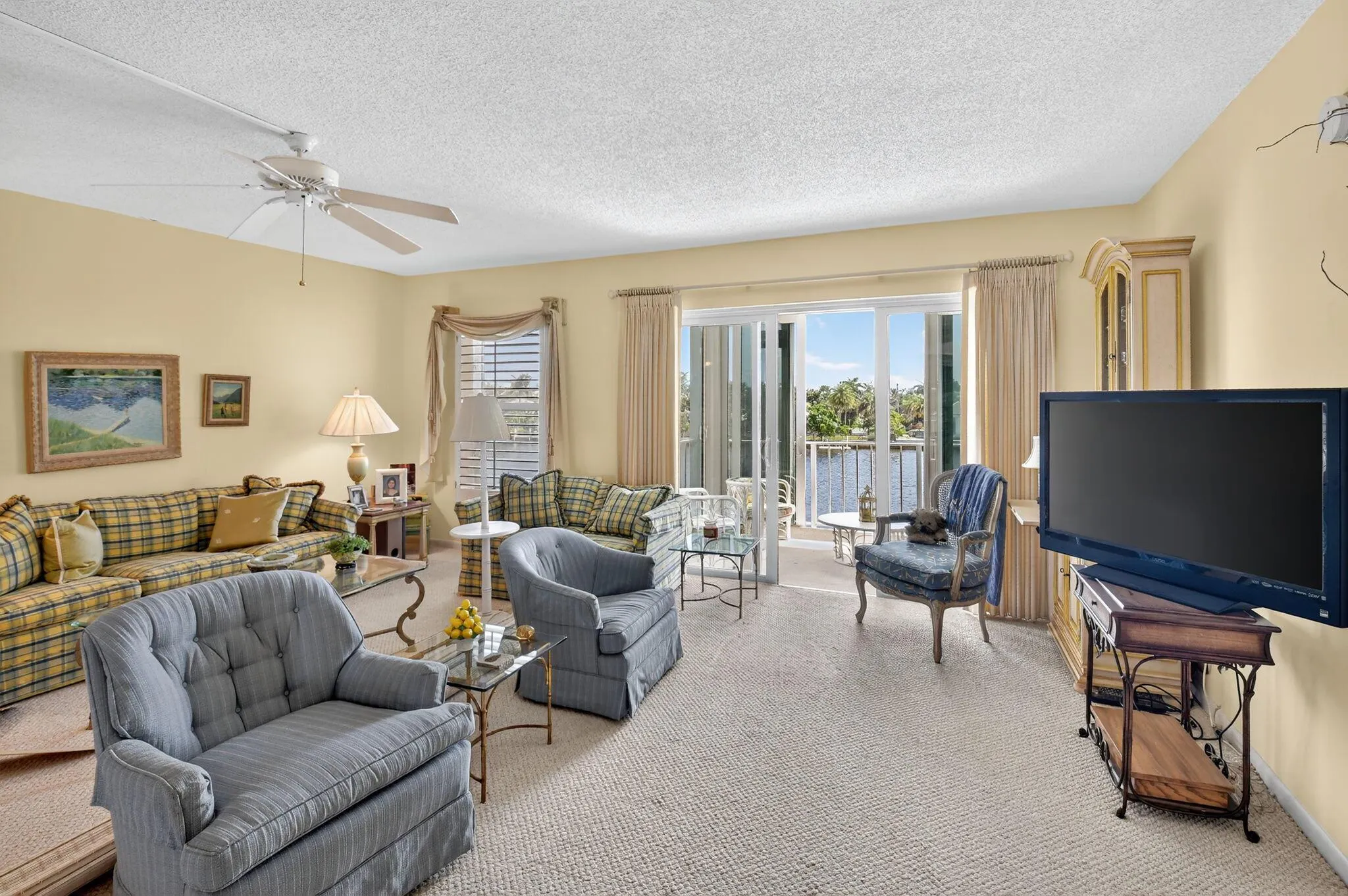 555 SE 6th Avenue, #2-E