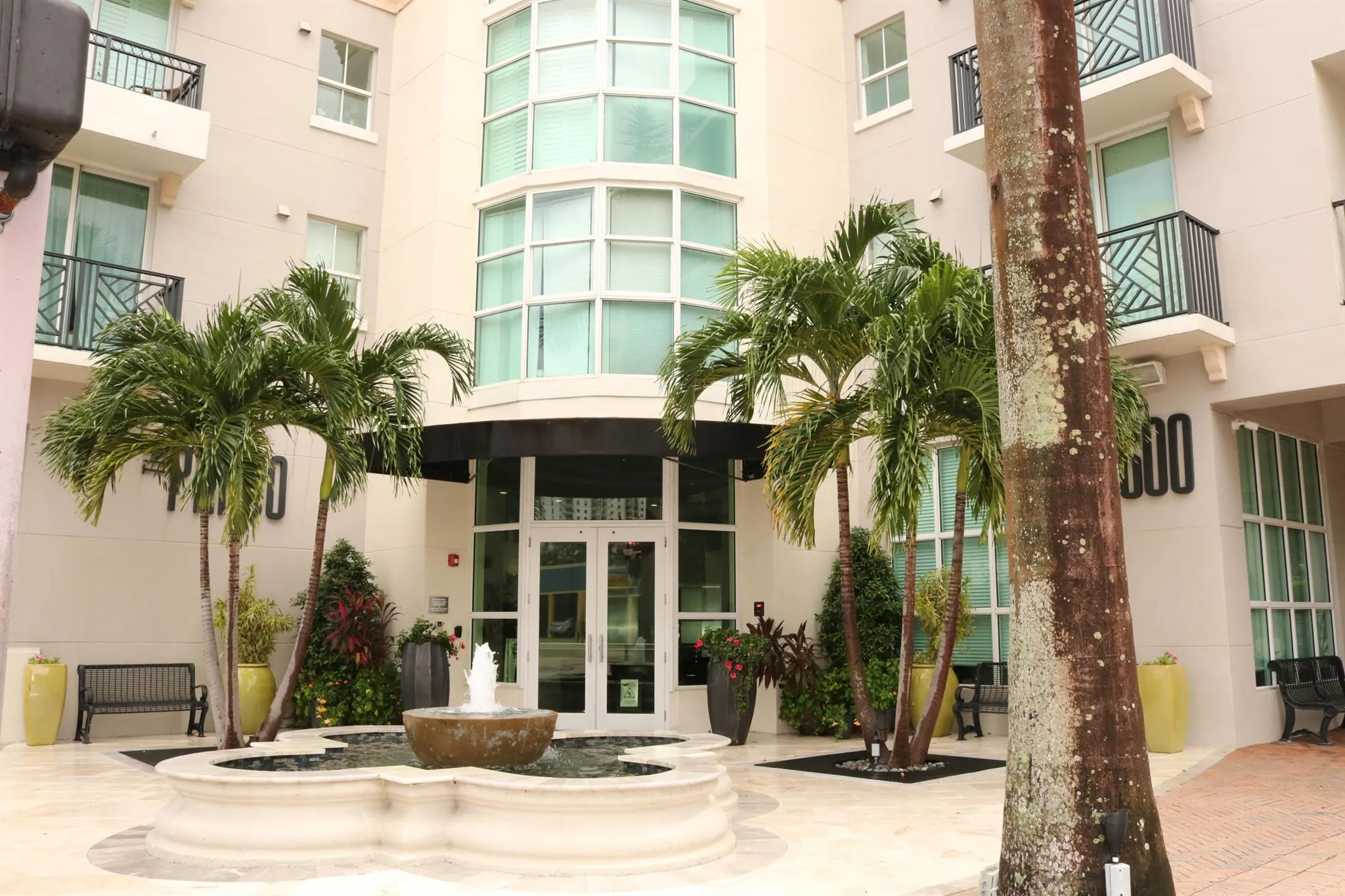 600 S Dixie Highway, #327