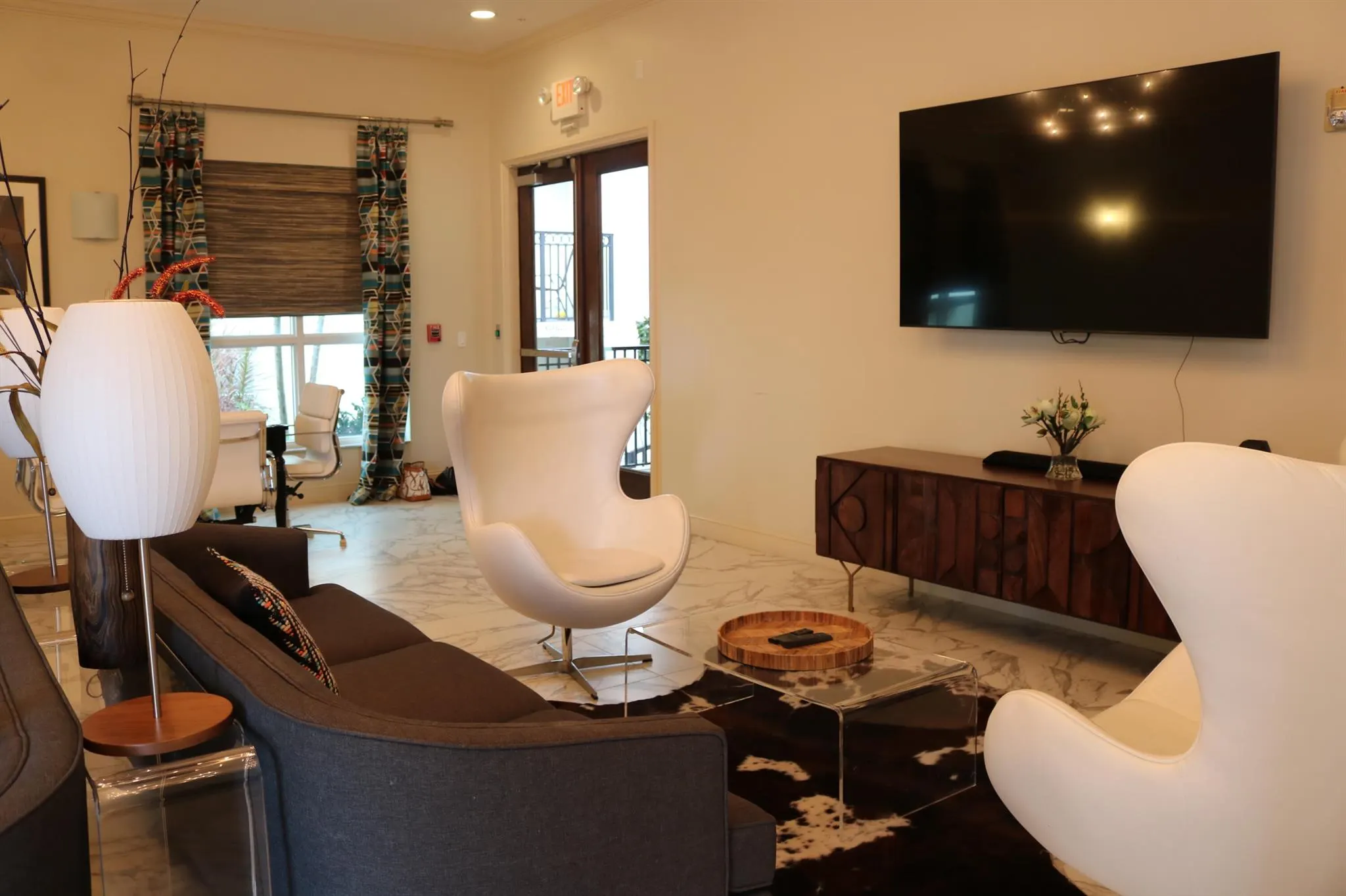 600 S Dixie Highway, #327