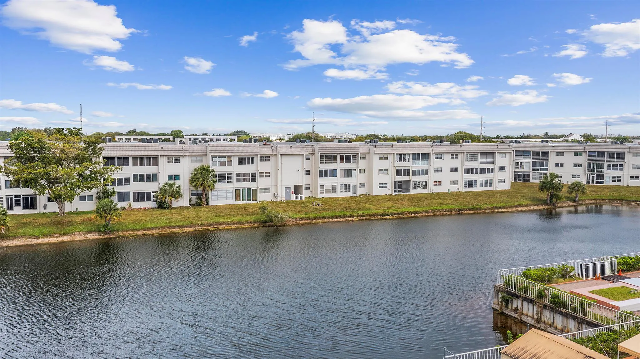 8130 Sunrise Lakes Boulevard, #211
