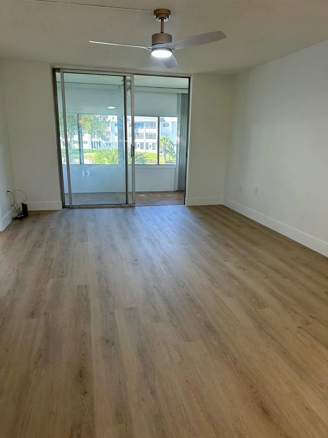 8130 Sunrise Lakes Boulevard, #211