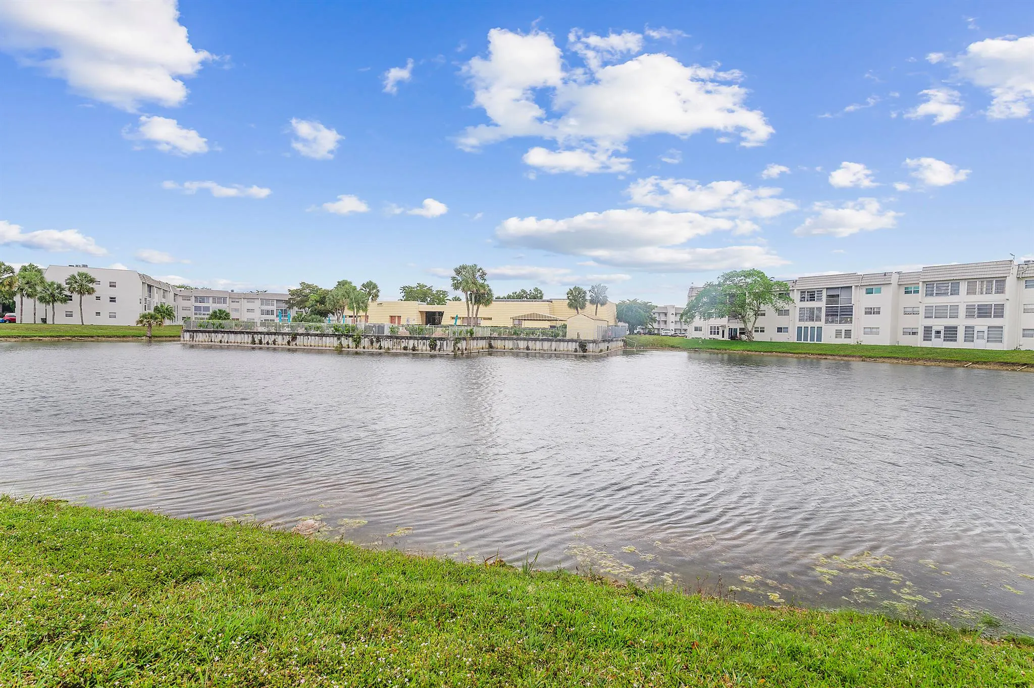8130 Sunrise Lakes Boulevard, #211