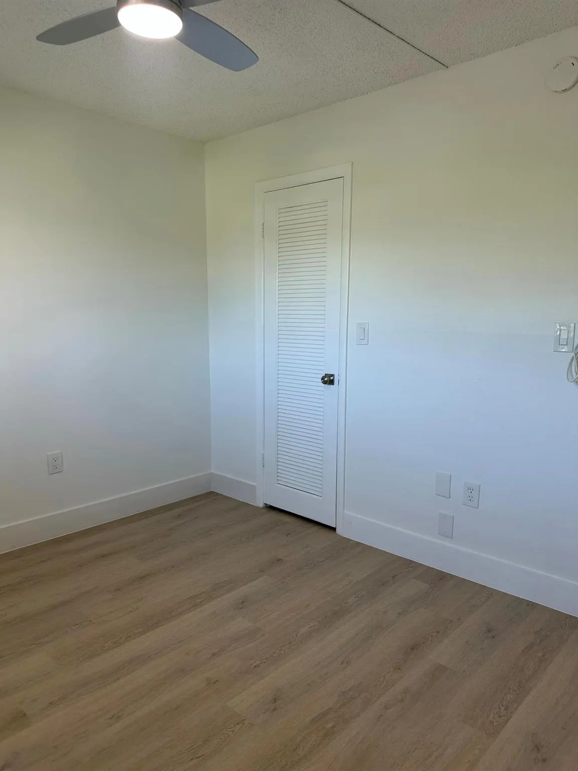 8130 Sunrise Lakes Boulevard, #211