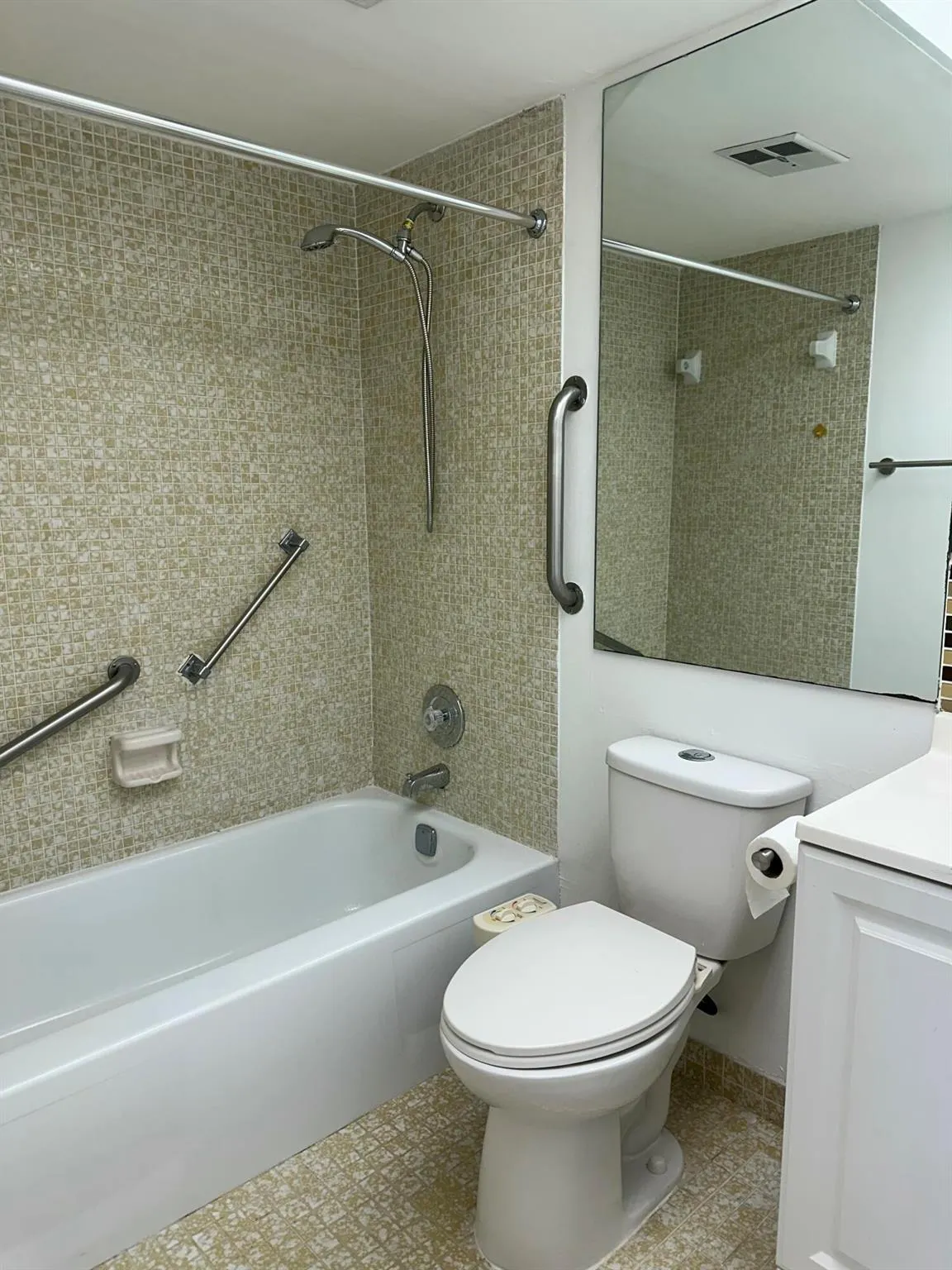 8130 Sunrise Lakes Boulevard, #211
