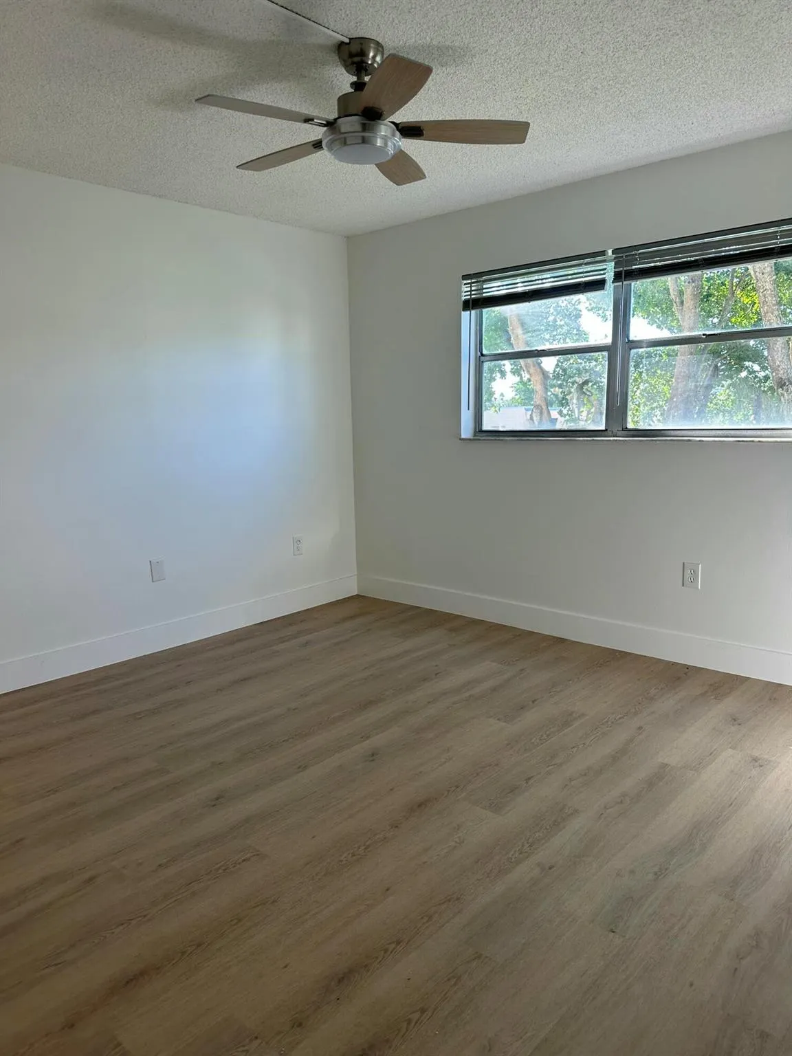 8130 Sunrise Lakes Boulevard, #211