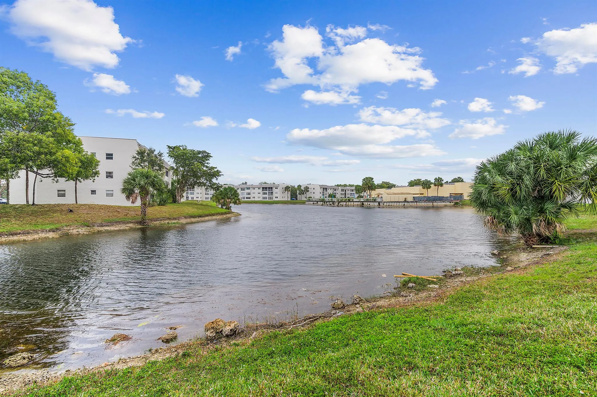 8130 Sunrise Lakes Boulevard, #211