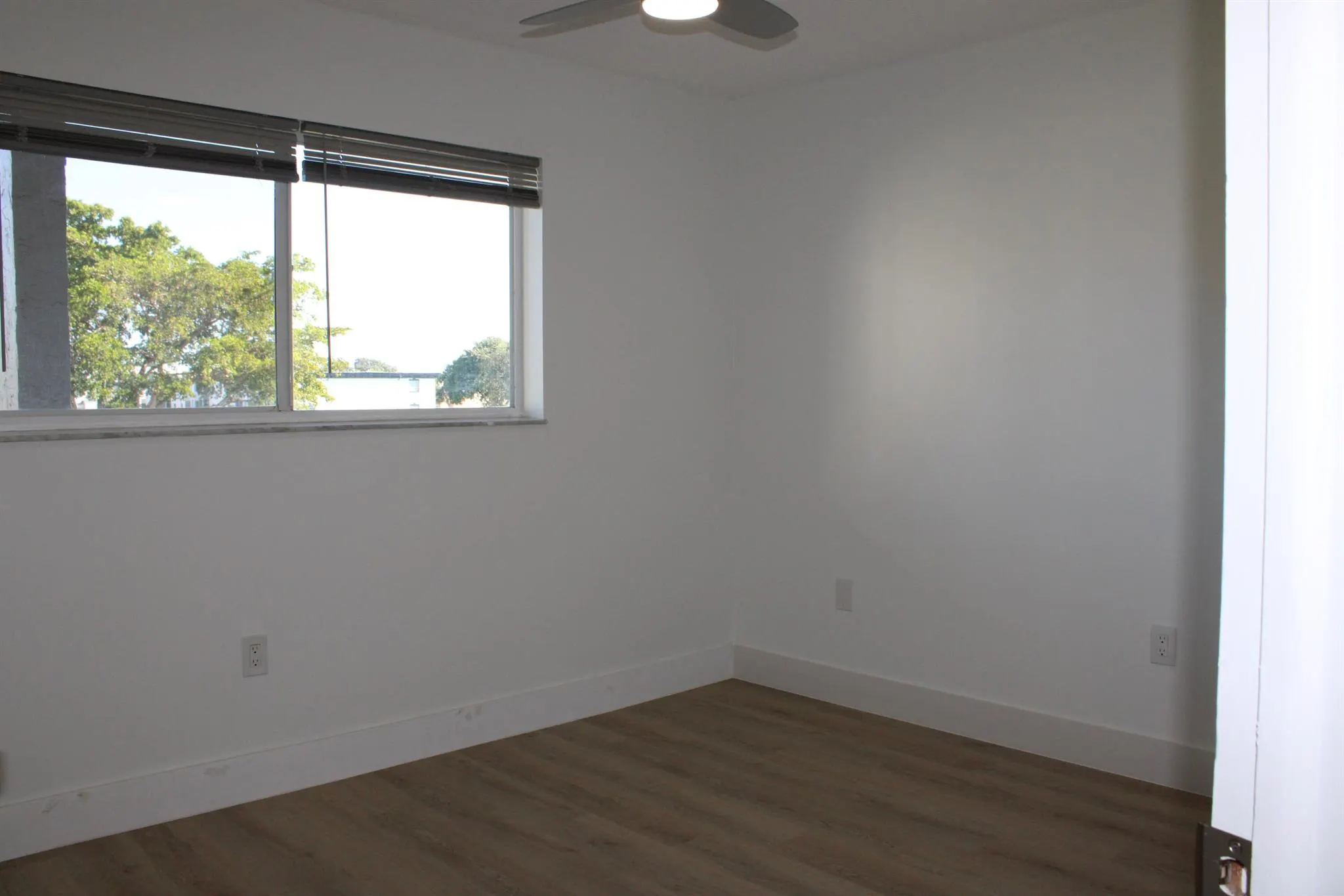 8130 Sunrise Lakes Boulevard, #211