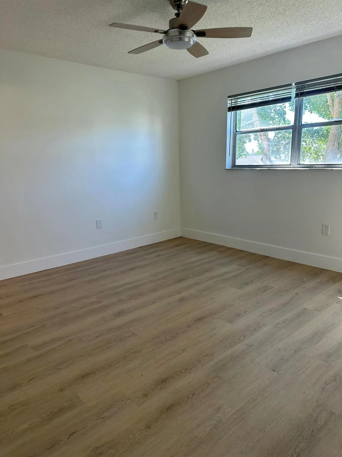 8130 Sunrise Lakes Boulevard, #211