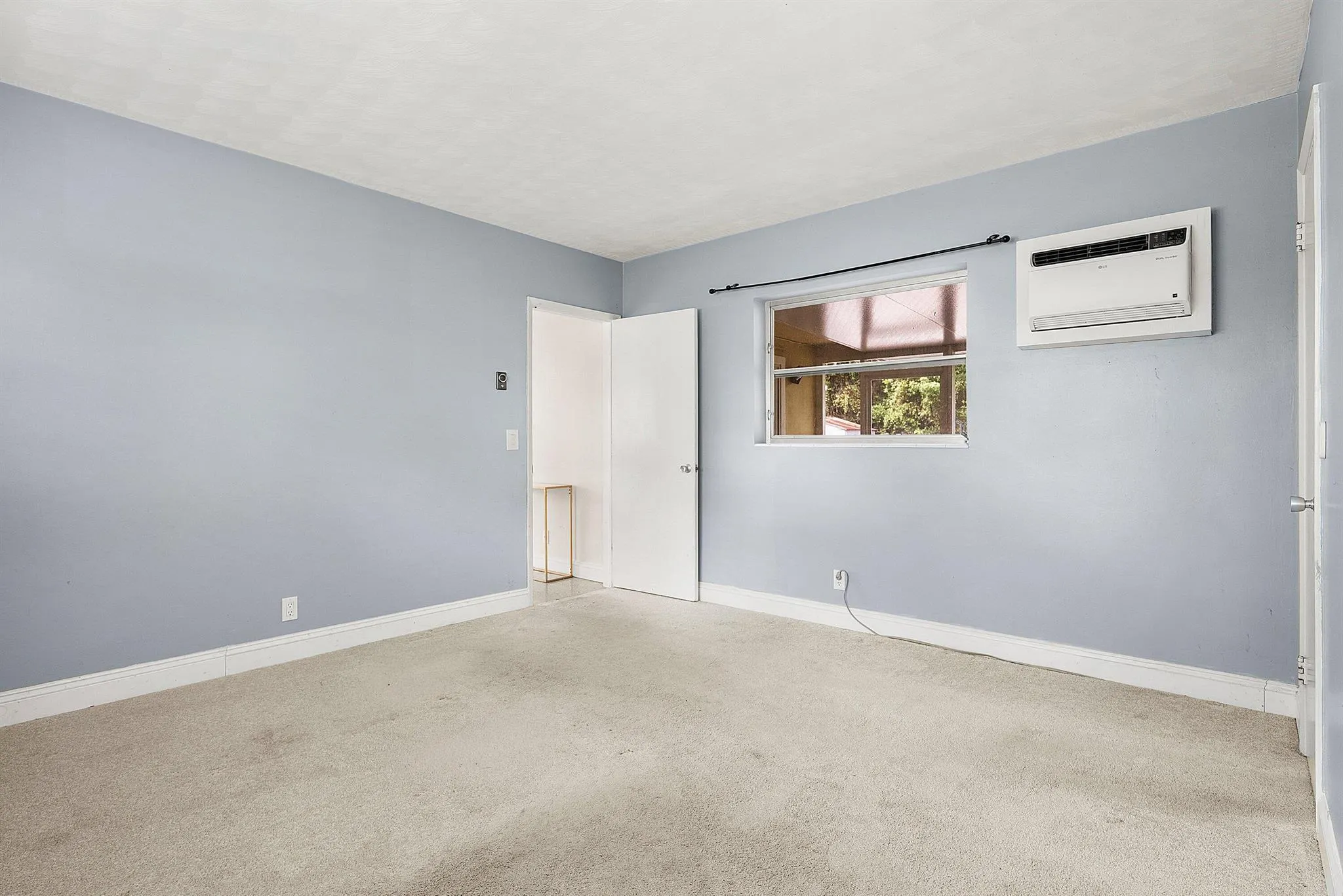 857 NW 8th Avenue