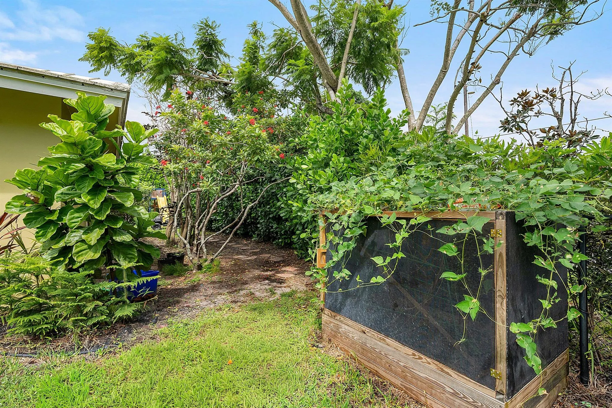 857 NW 8th Avenue