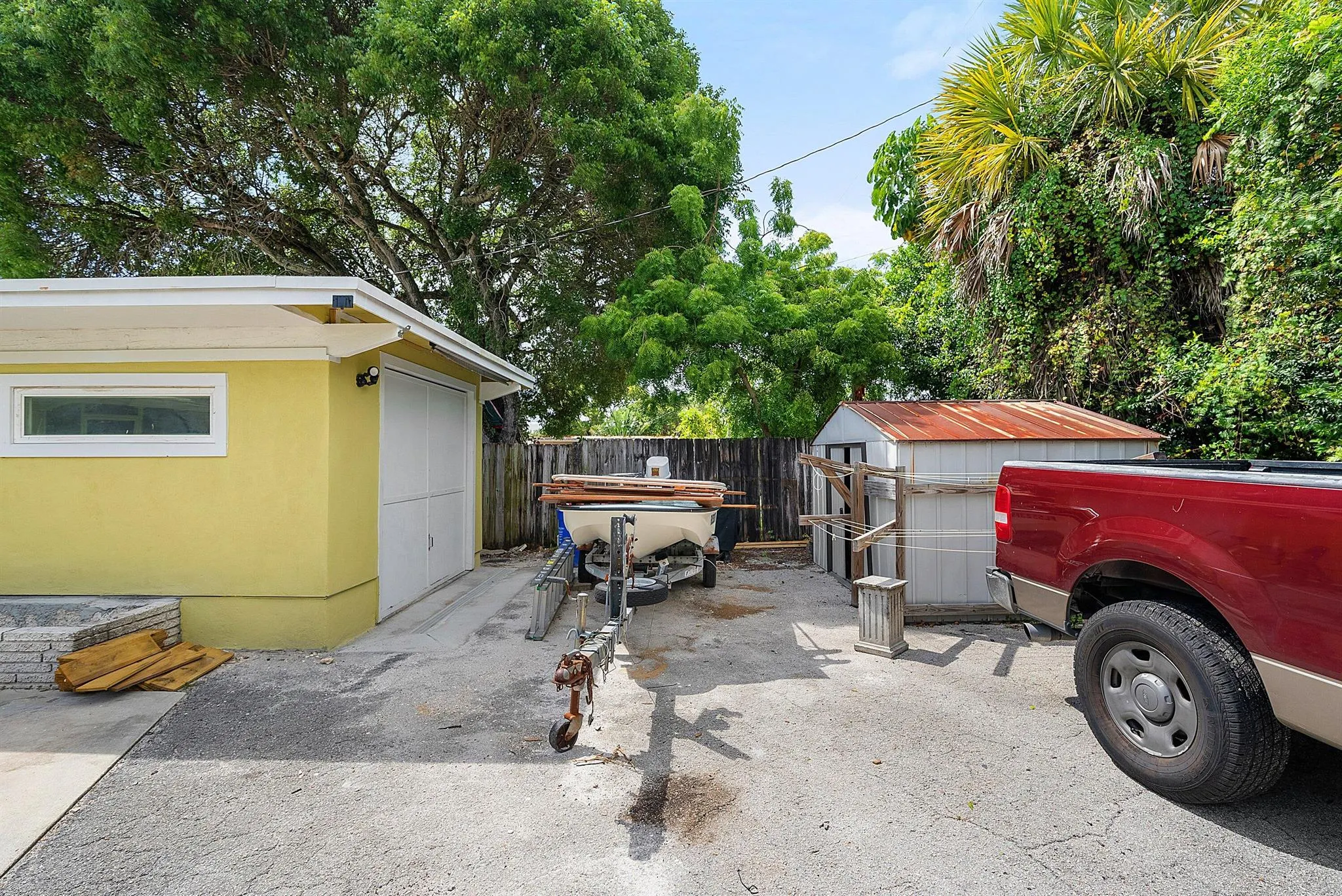 857 NW 8th Avenue