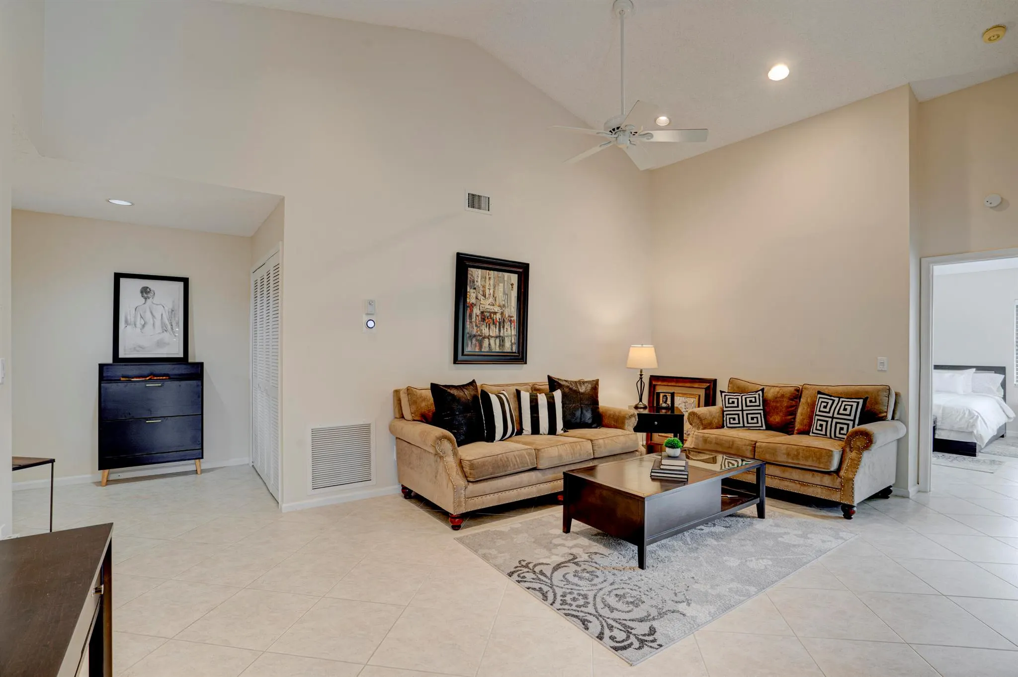 5915 Parkwalk Drive