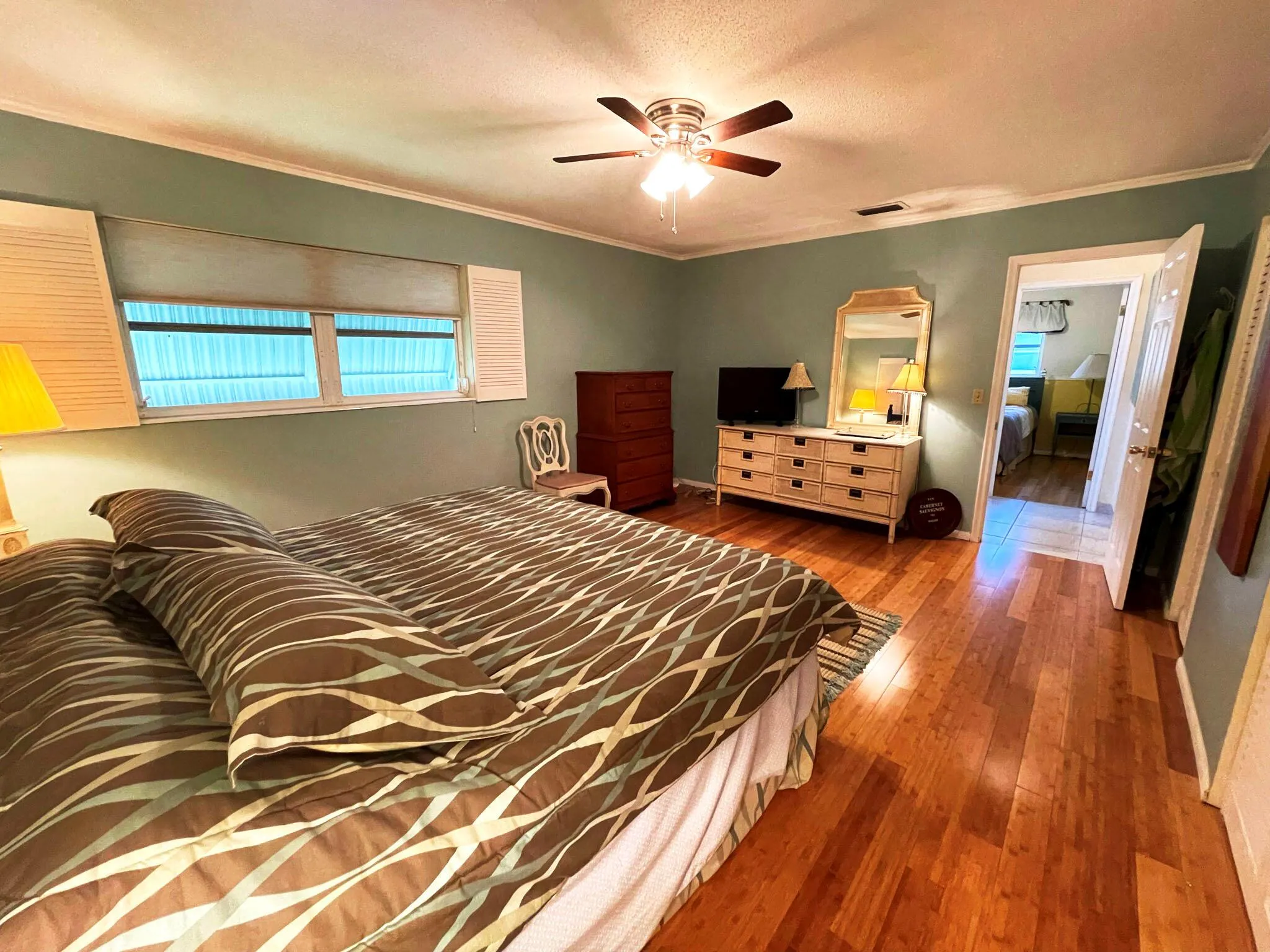 2111 NE 1st Court, #204