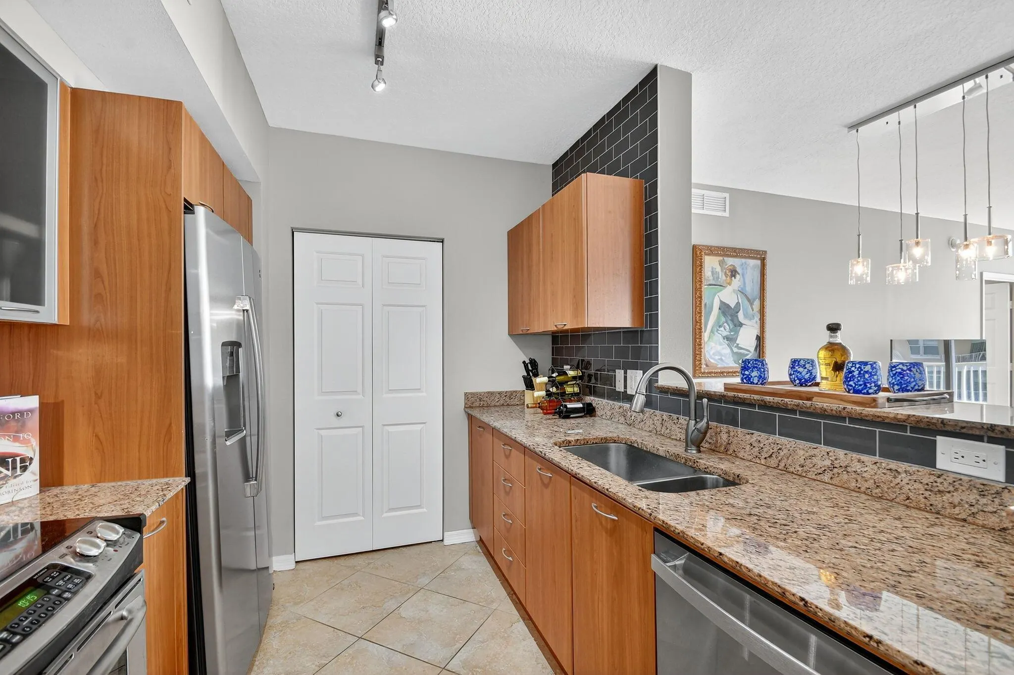 700 E Boynton Beach Boulevard, #803