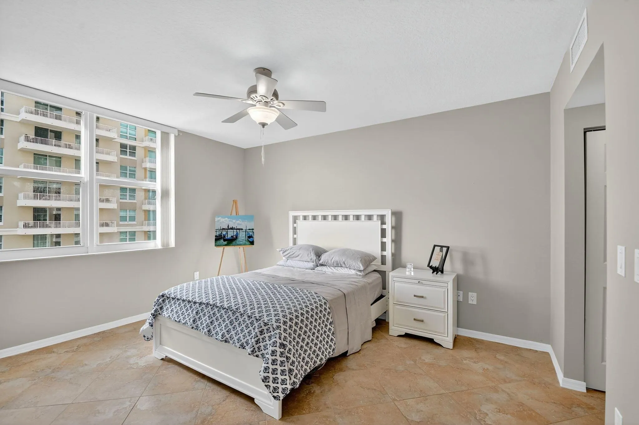700 E Boynton Beach Boulevard, #803
