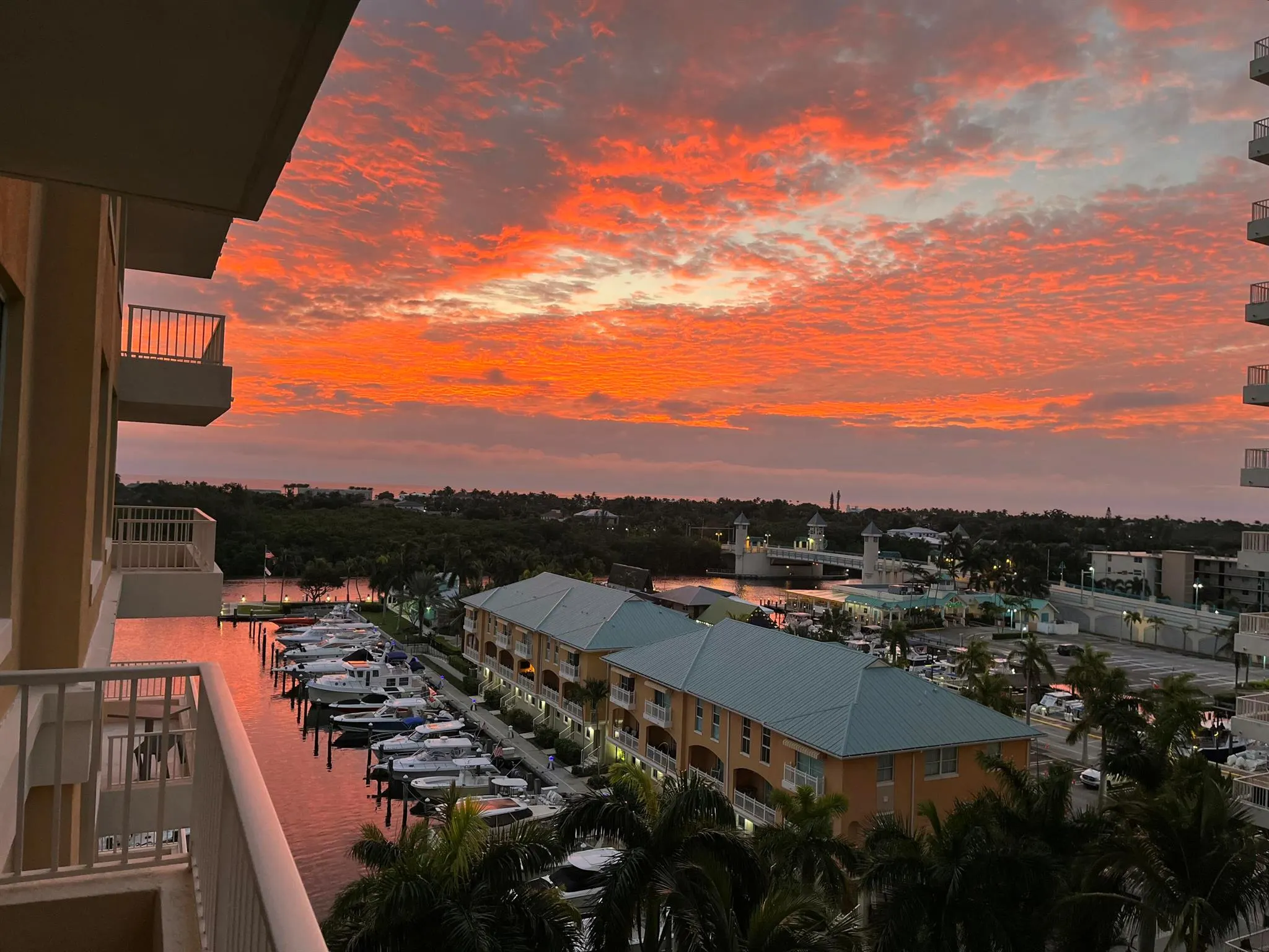 700 E Boynton Beach Boulevard, #803