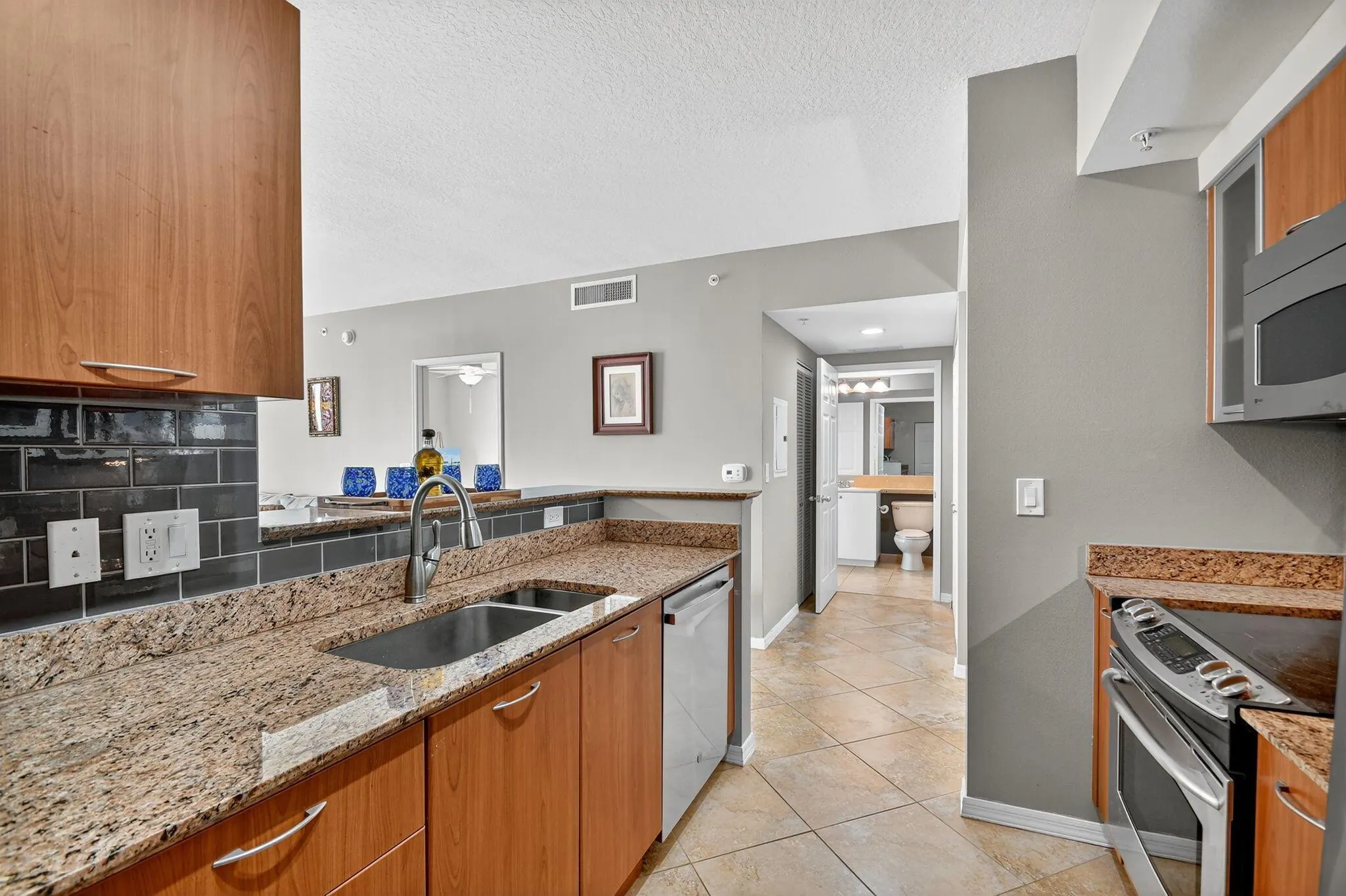 700 E Boynton Beach Boulevard, #803