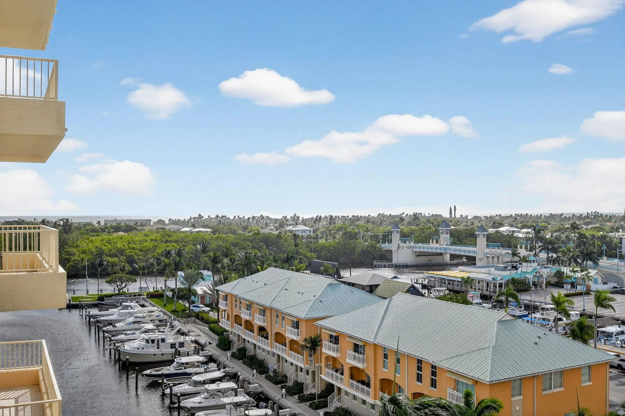 700 E Boynton Beach Boulevard, #803