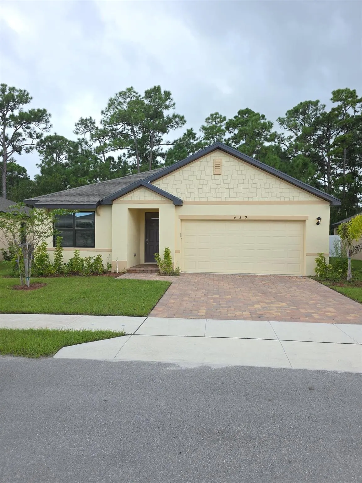 489 Sea Spray Dr