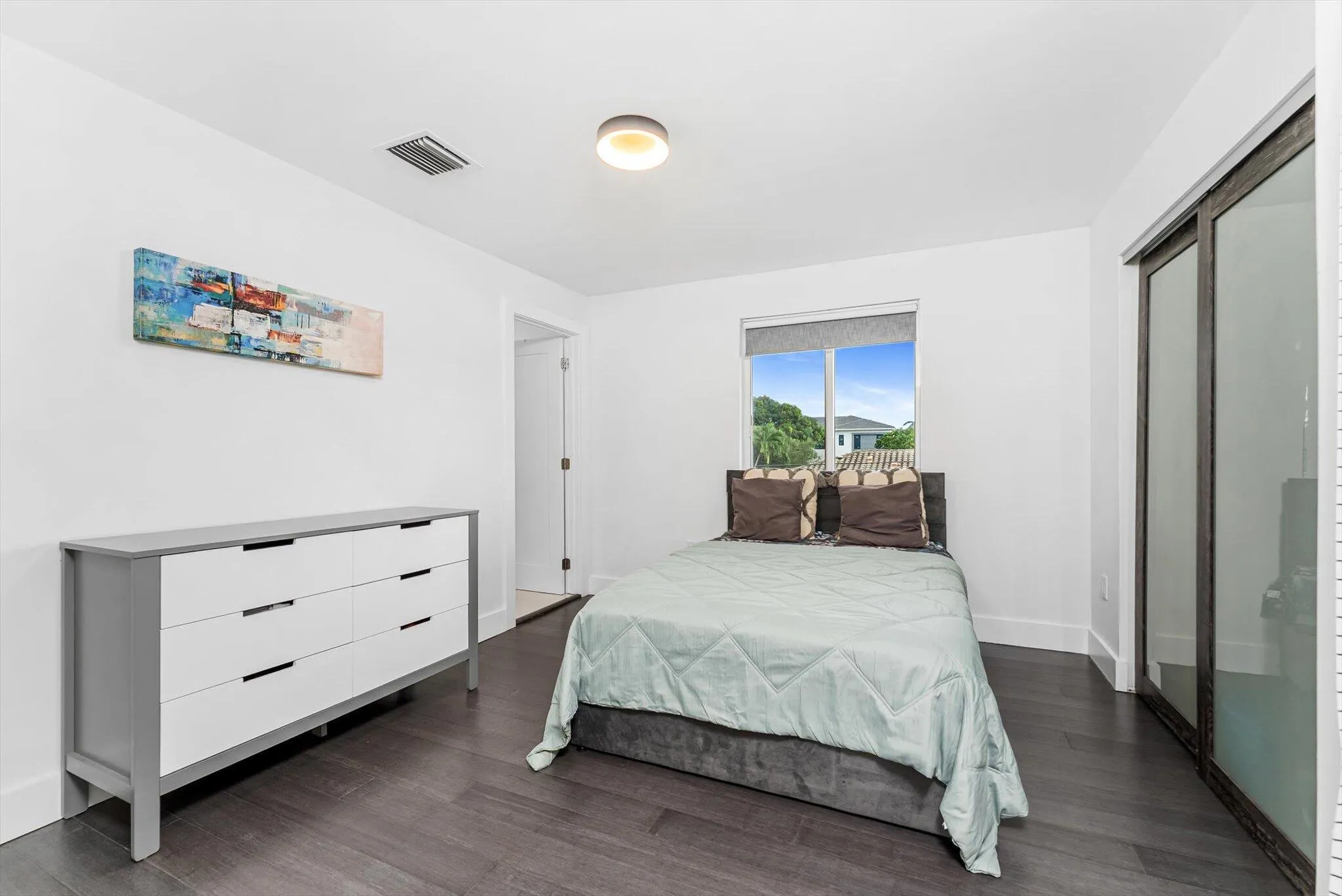 1044 NW 6th Drive