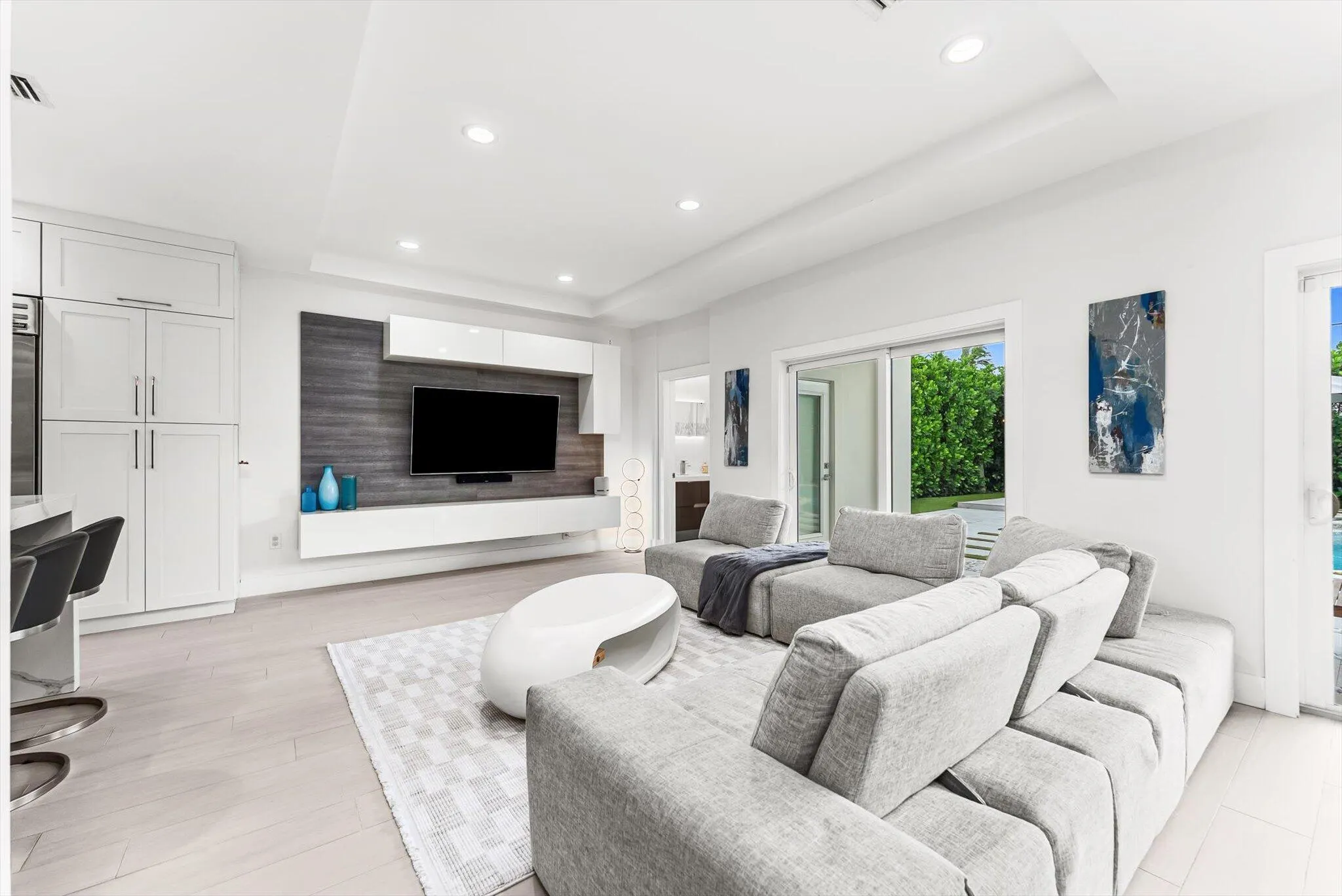1044 NW 6th Drive