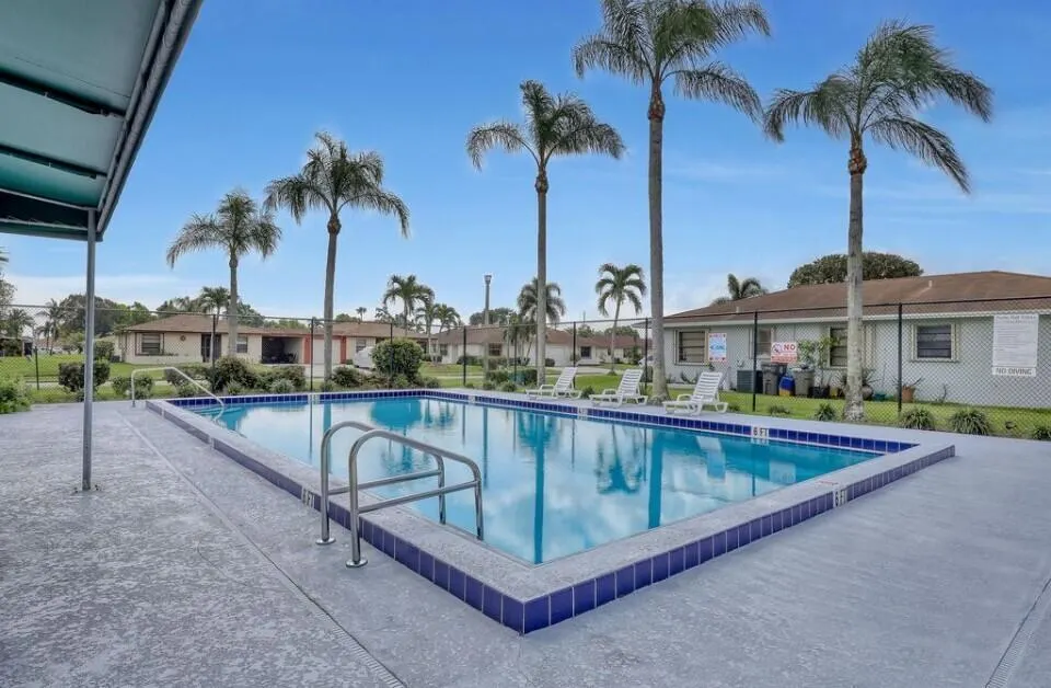 1662 Granfern Avenue