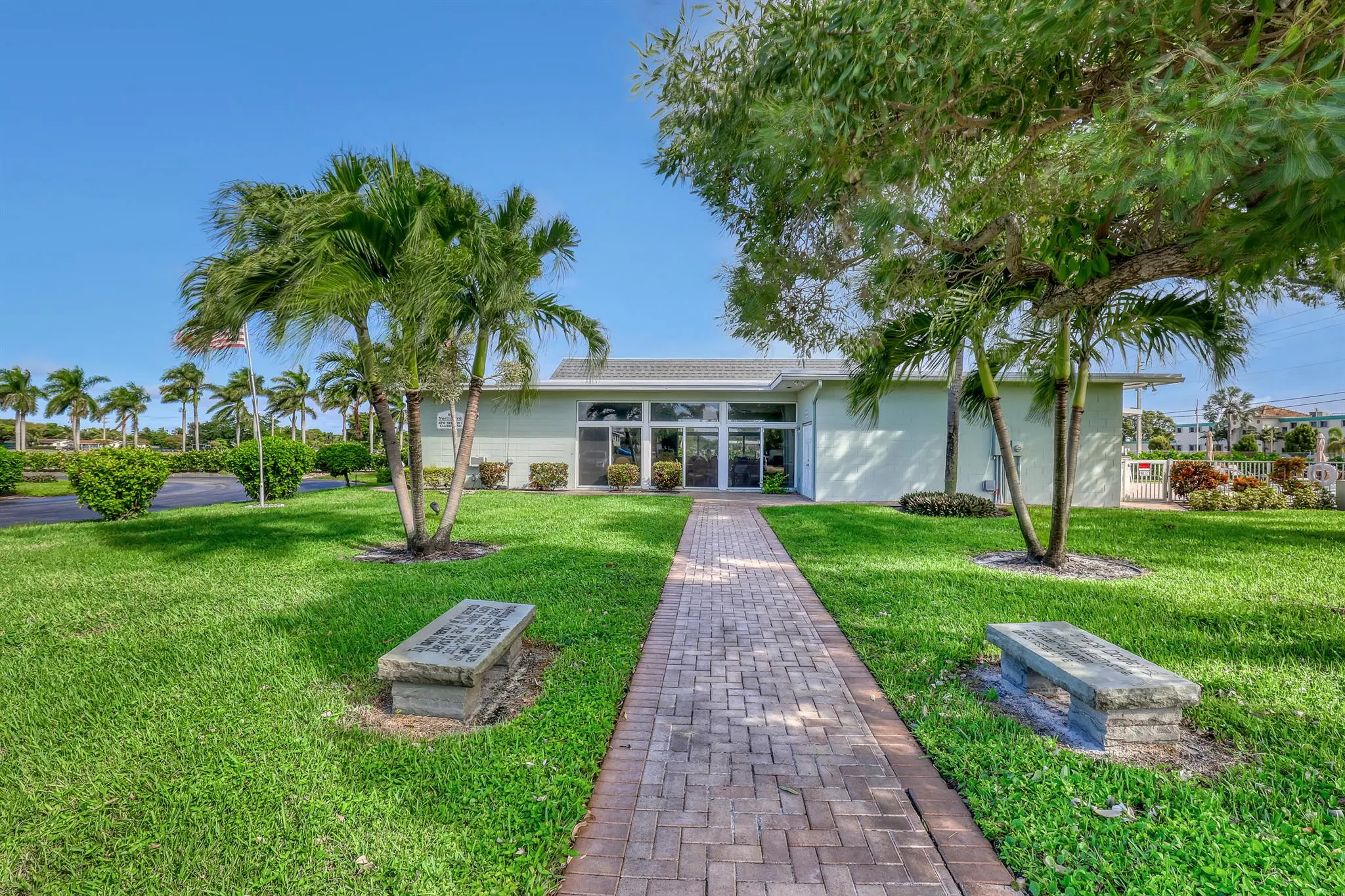 205 Main Boulevard, #1c