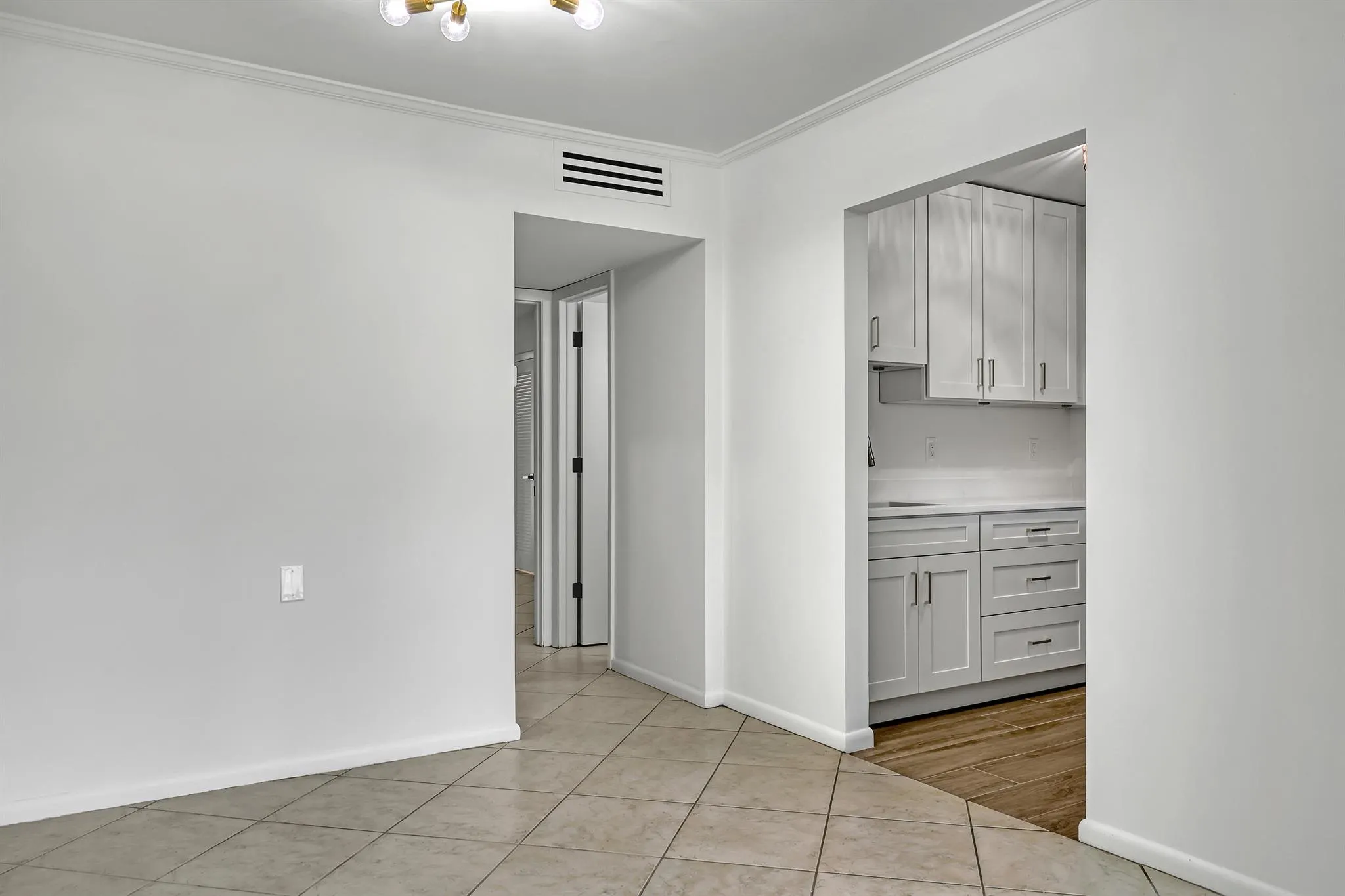 205 Main Boulevard, #1c