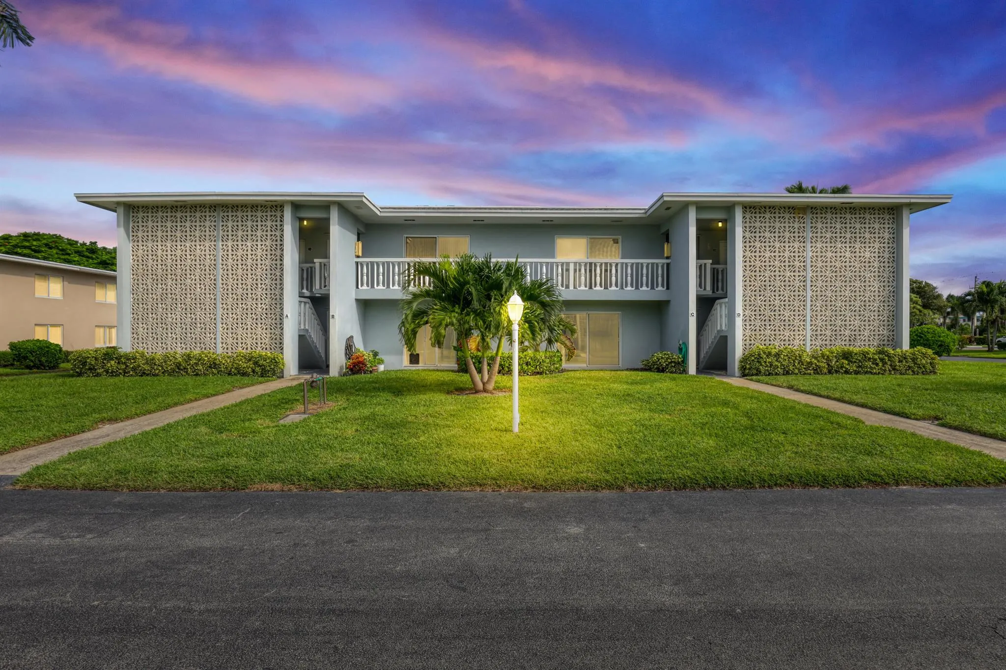 205 Main Boulevard, #1c