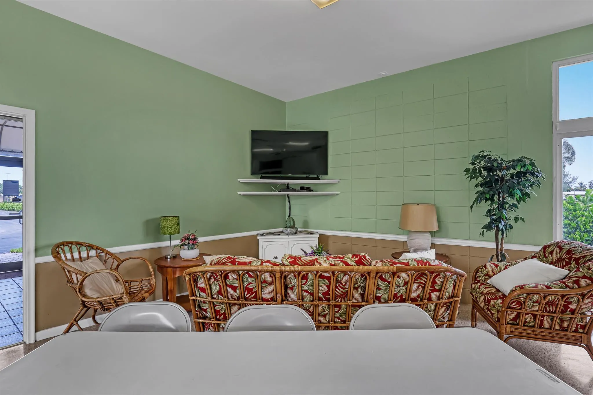 205 Main Boulevard, #1c