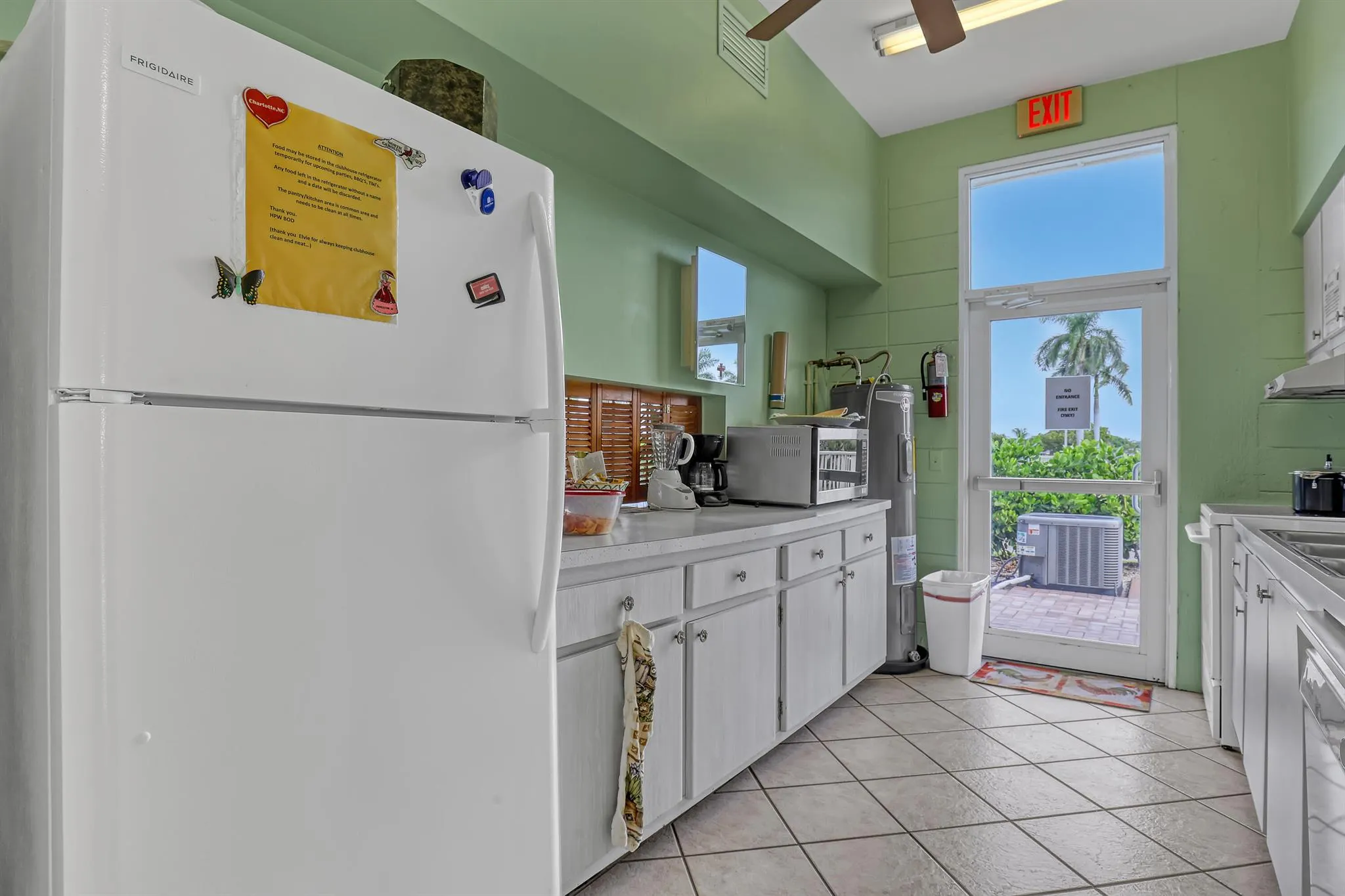 205 Main Boulevard, #1c