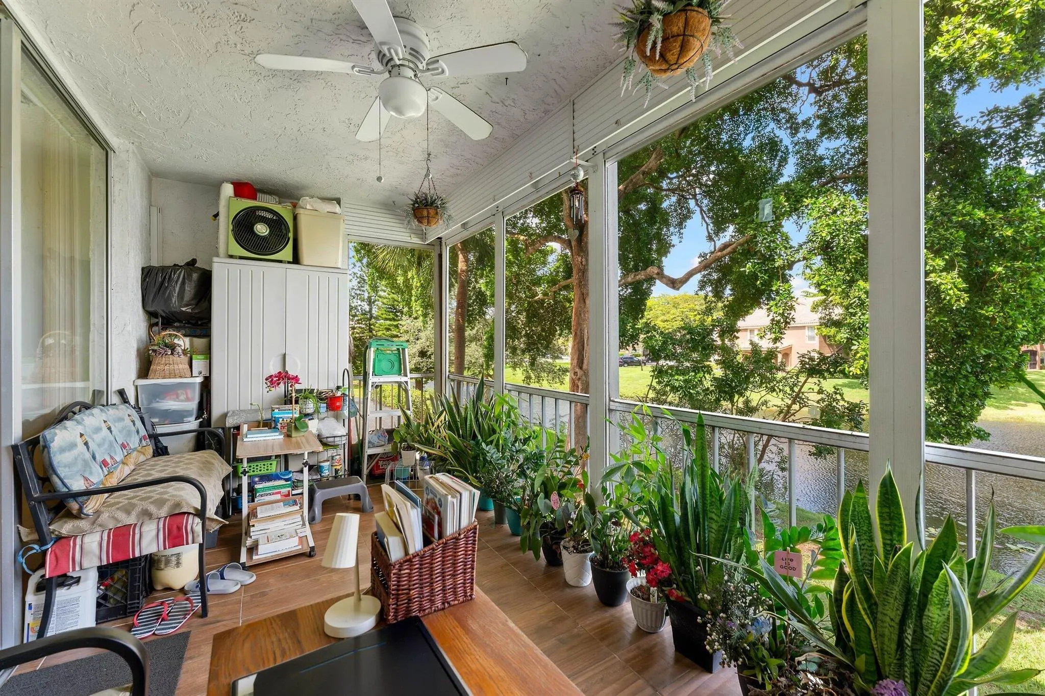 2850 Forest Hills Boulevard, #201