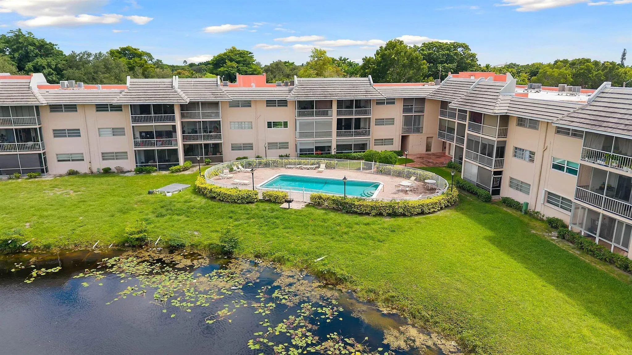 2850 Forest Hills Boulevard, #201