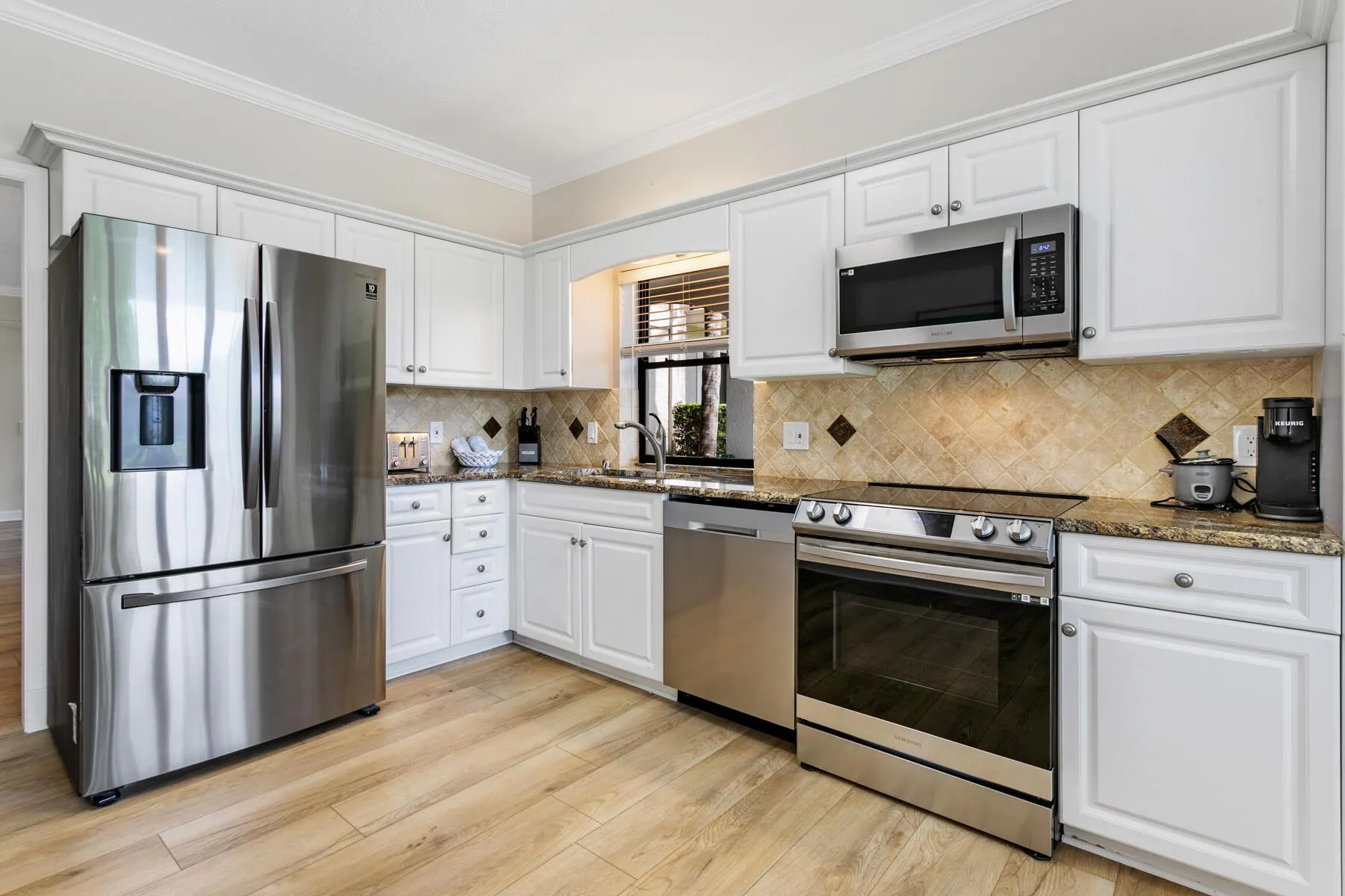 16100 W Bay Drive, #147